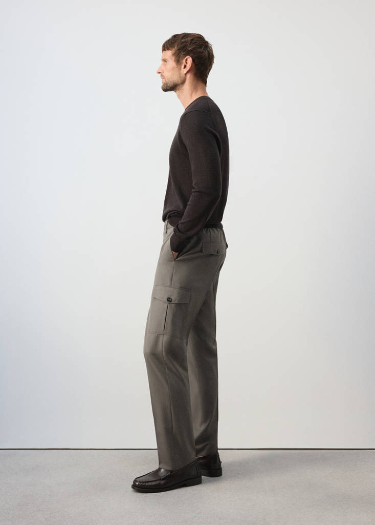 Regular fit cargo trousers in a wool blend — Mink Grey