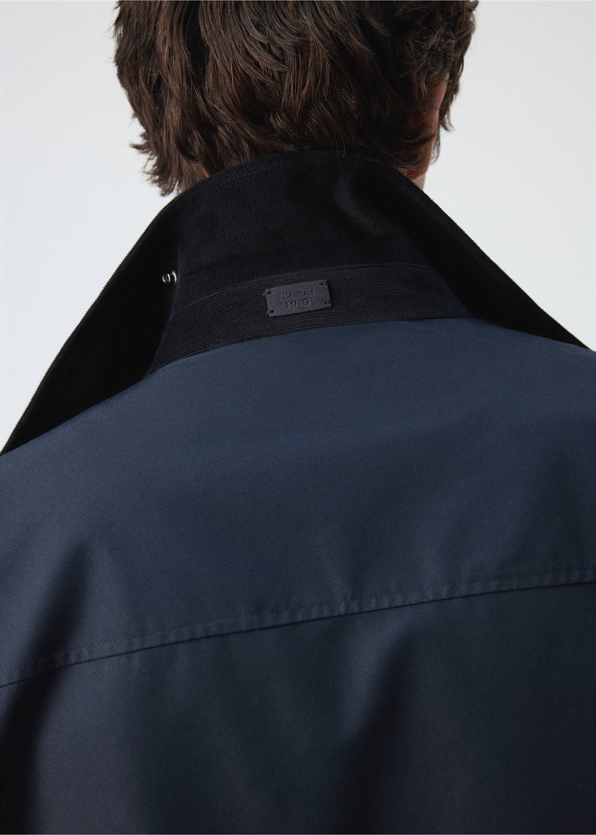 Water-repellent cotton blend jacket - Details of the article 4, Night Blue. Ref: 37065977-00.