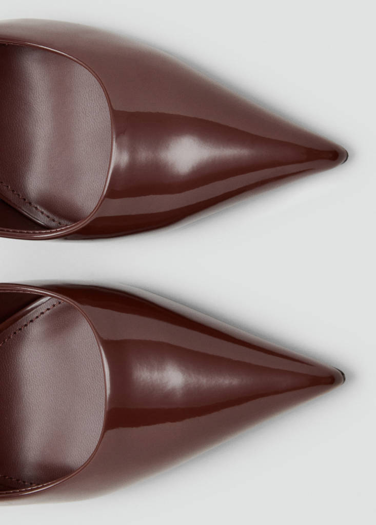 Patent heeled shoes — Brown