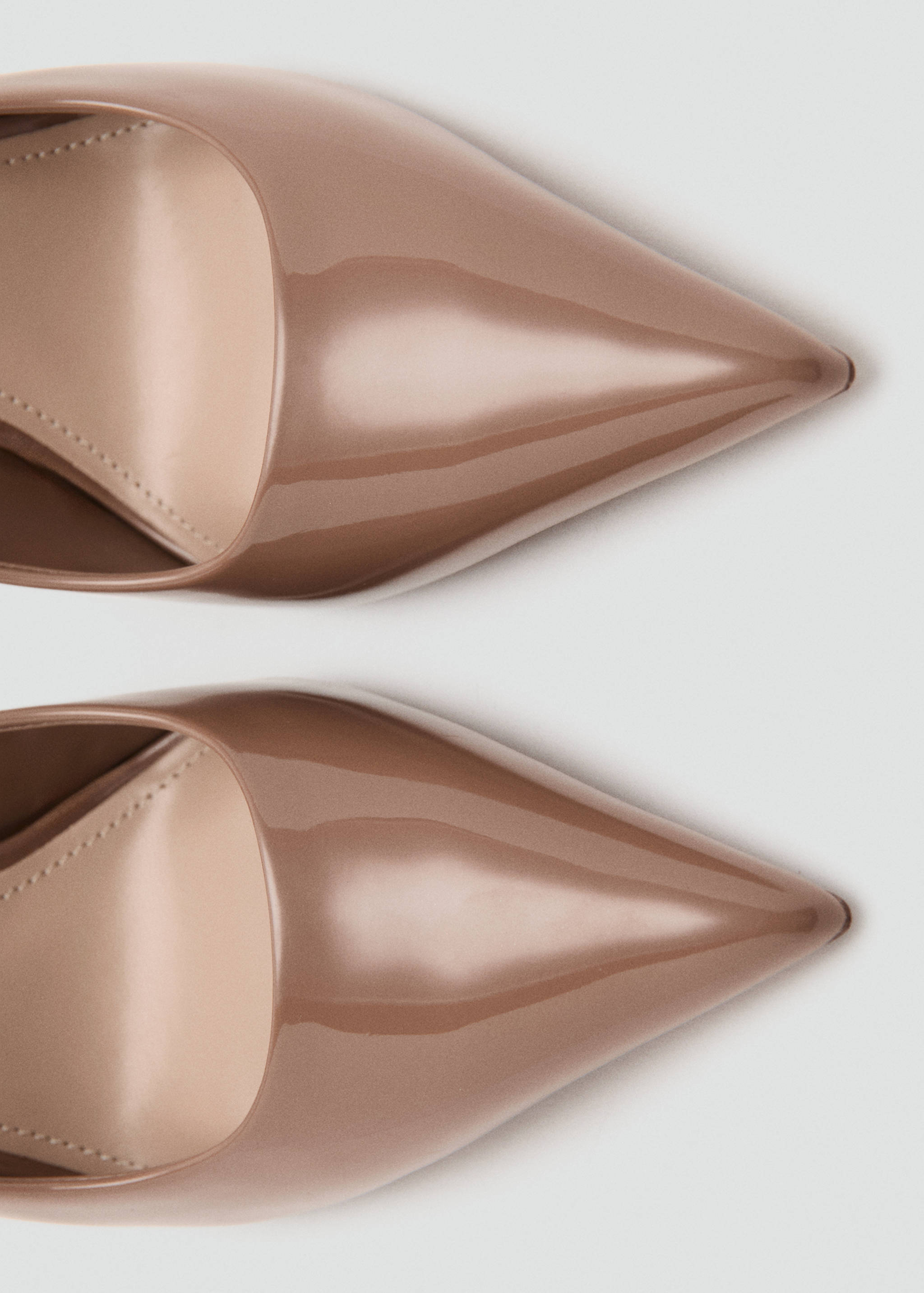 Patent heeled shoes - Details of the article 2