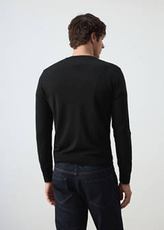 100% merino wool V-neck sweater — Black 3