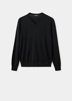 100% merino wool V-neck sweater — Black 6