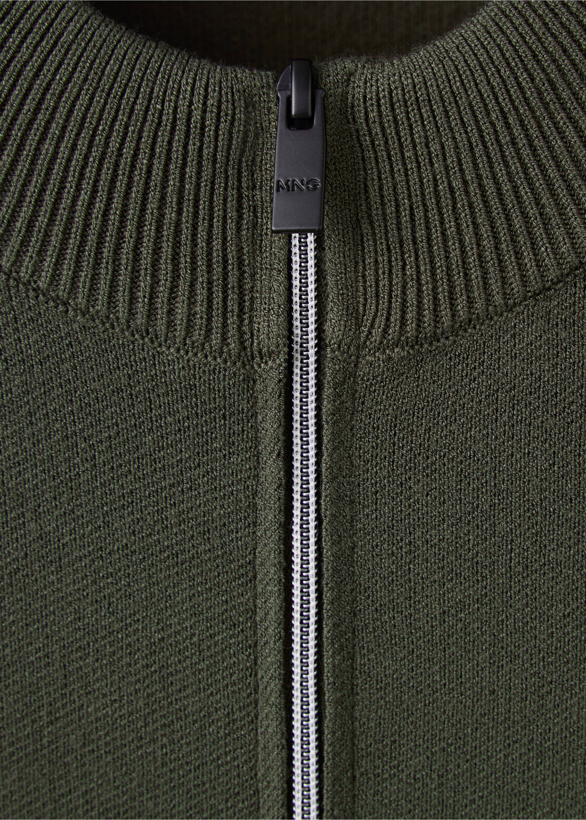 Cardigan luxusc - Details of the article 8, Dark Green. Ref: 37065981-00.