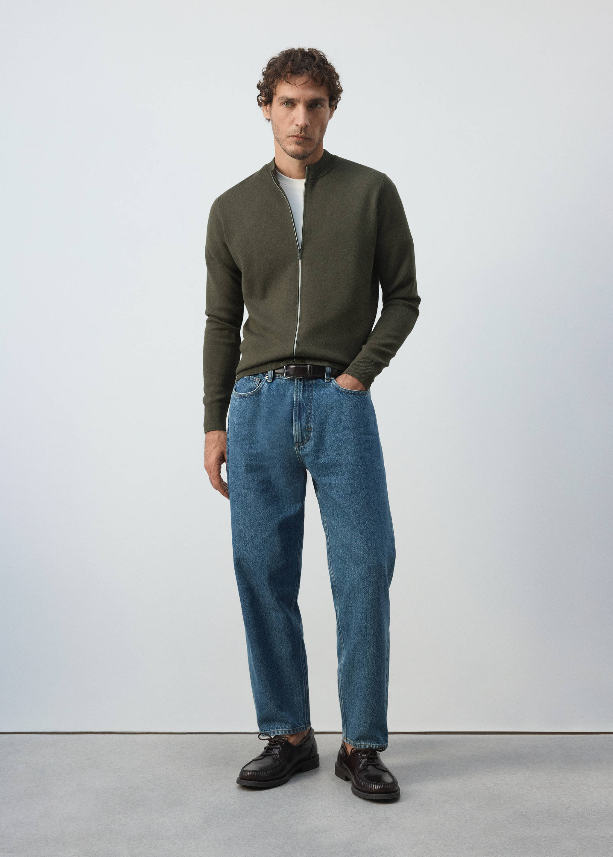 Comfort stretch knit cardigan - General plane