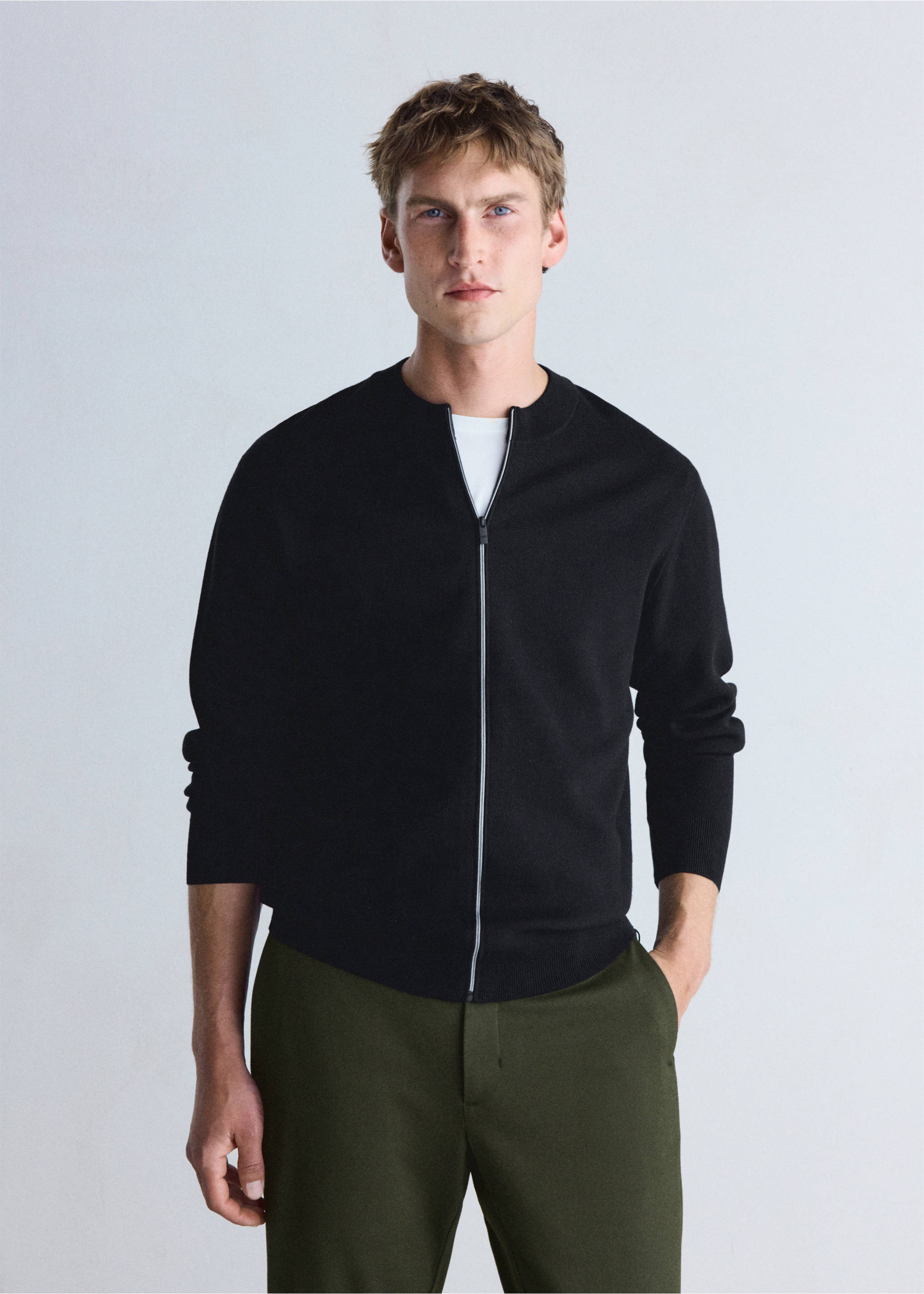 Cardigan luxusc - Medium plane, Black. Ref: 37065981-00.
