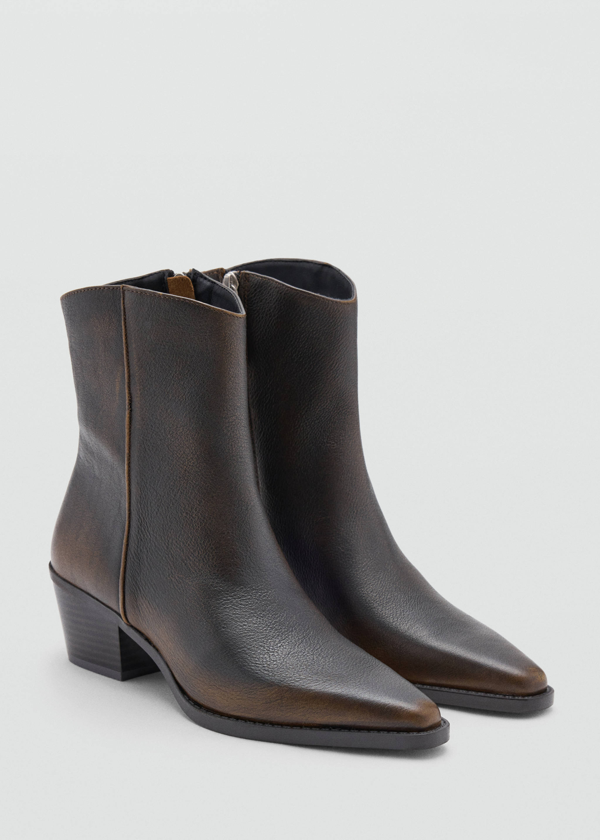 100% leather ankle boot with heel - Medium plane