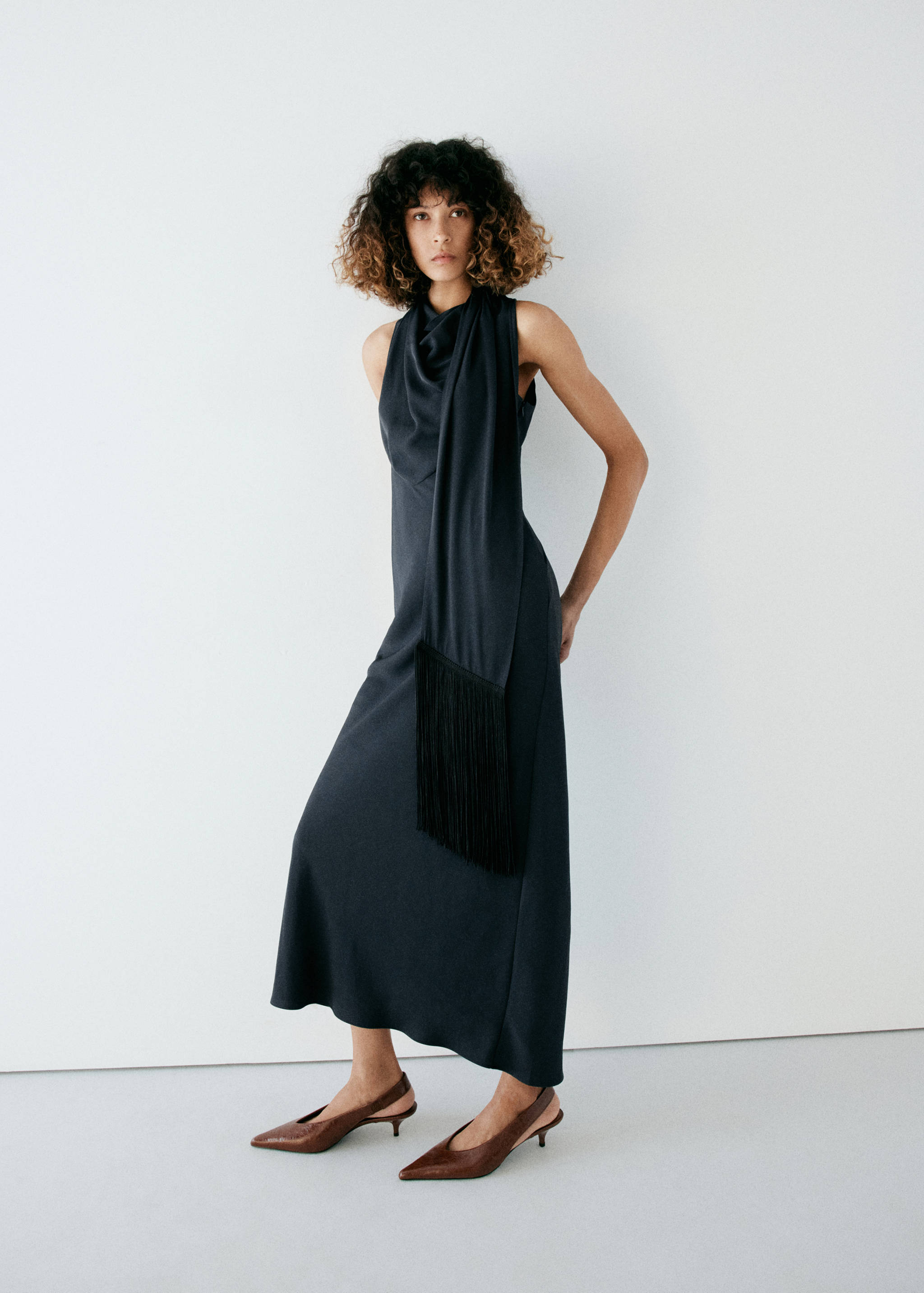 Draped neck dress - General plane