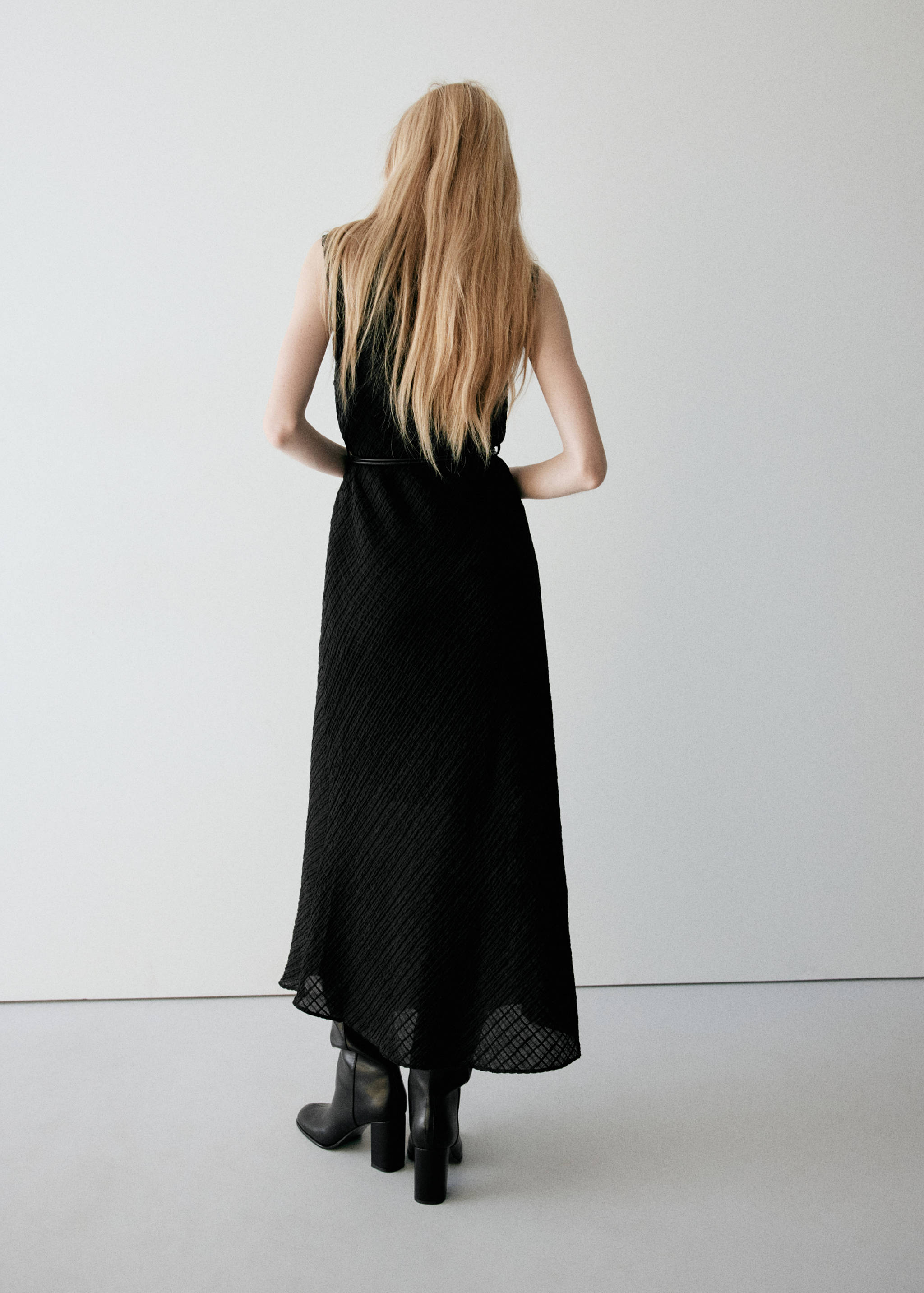 Robe froncée ceinture - Verso de l’article