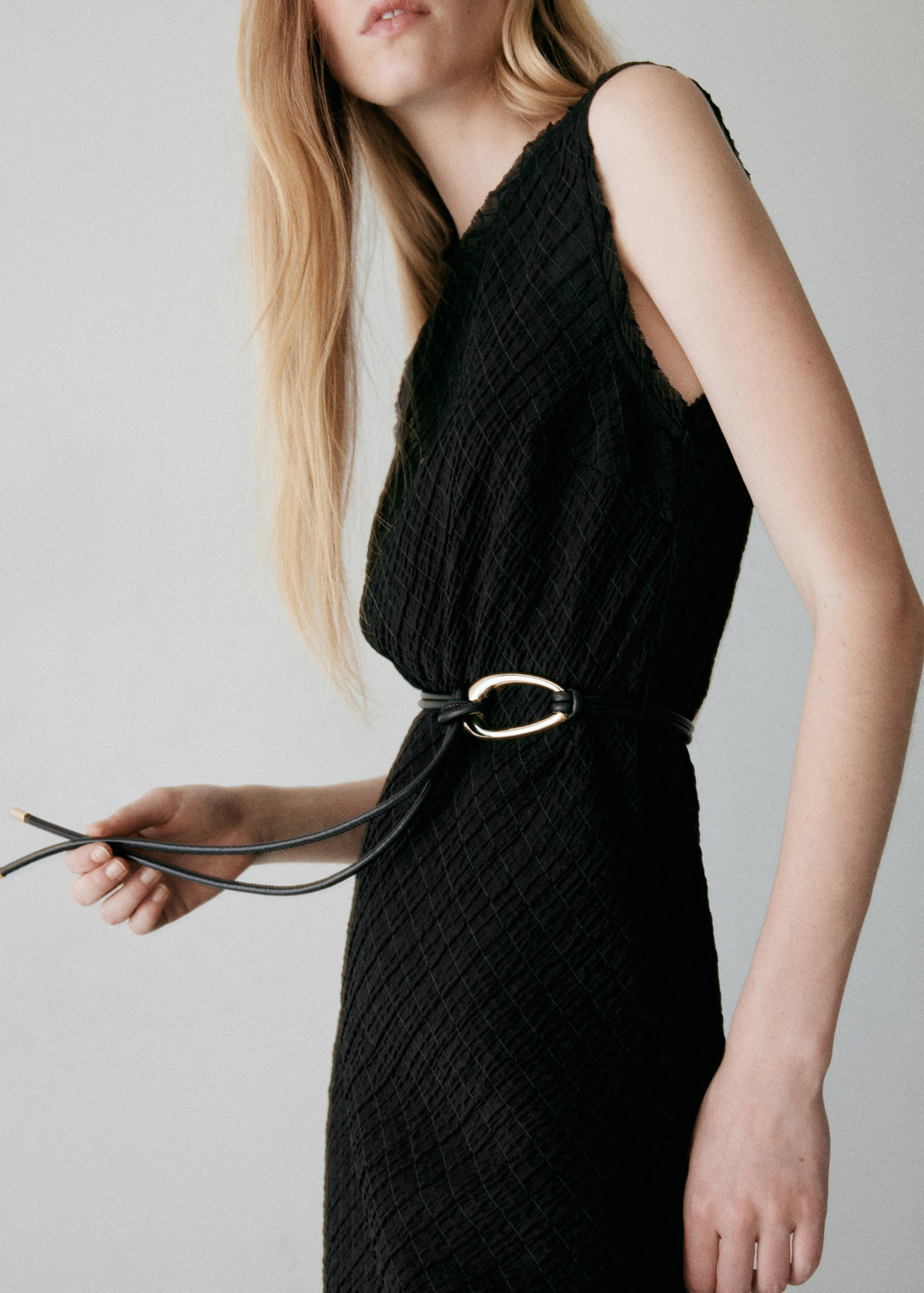 Robe froncée ceinture - Détail de l'article 1