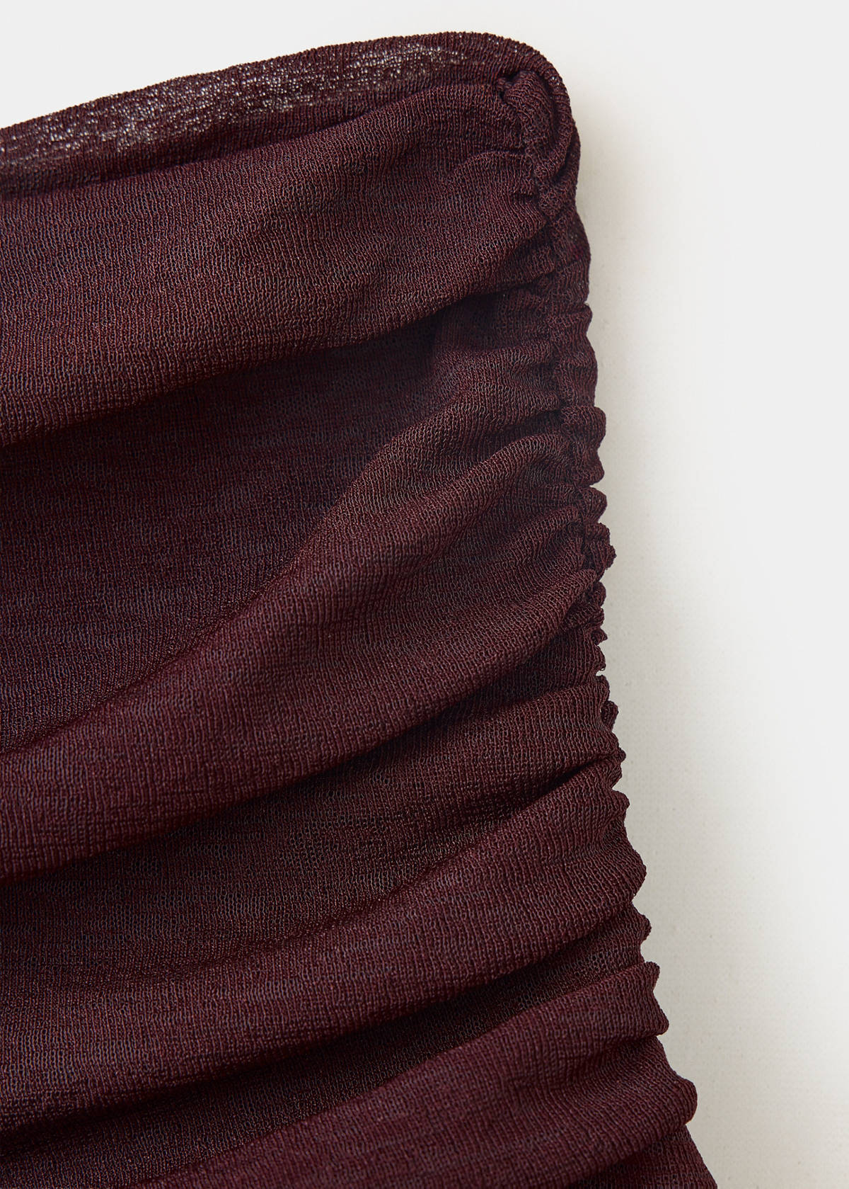 Skirt with gathers and an asymmetrical hemline — Burgundy