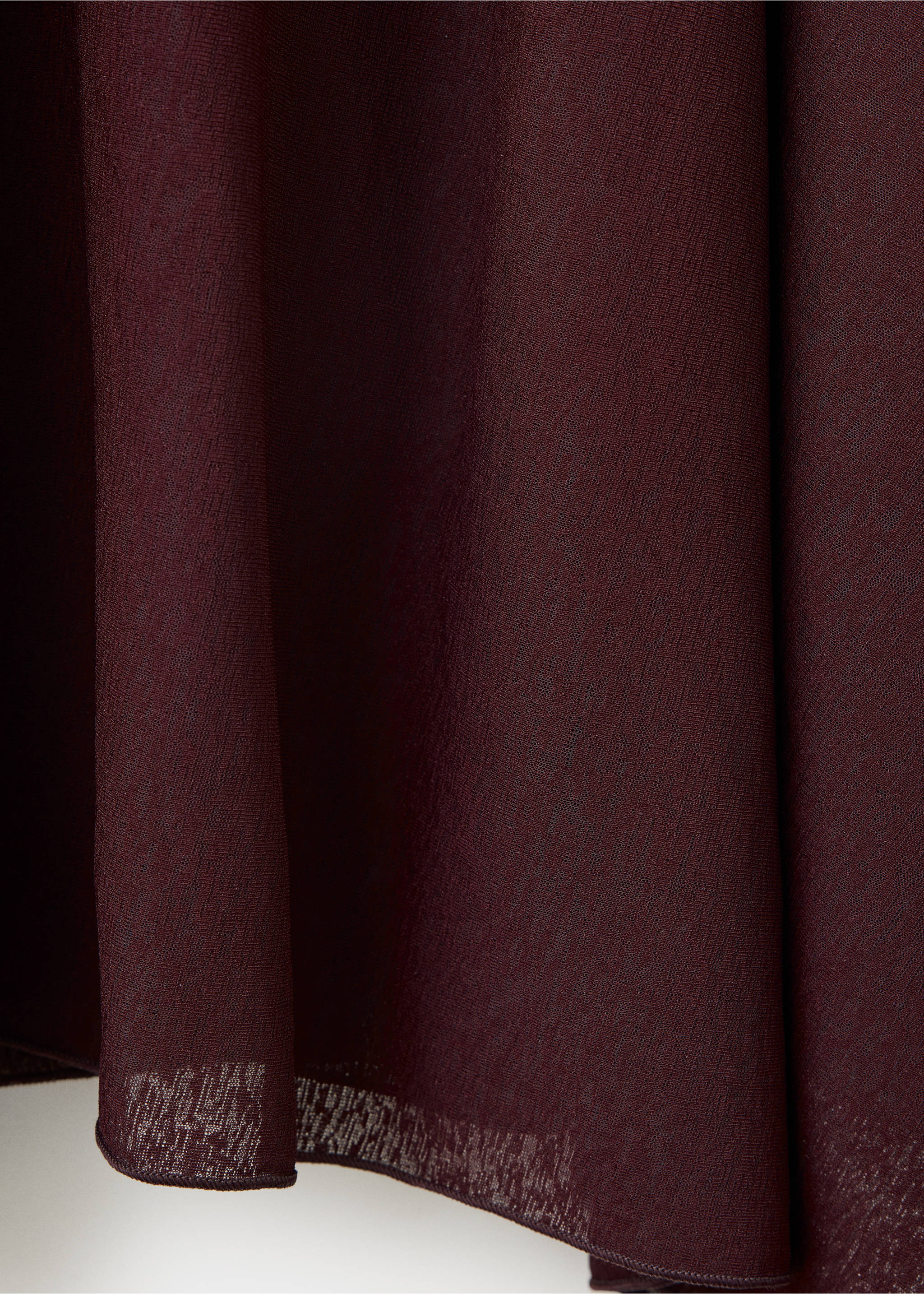 Skirt with gathers and an asymmetrical hemline - Details of the article 0, Burgundy. Ref: 37066014-00.