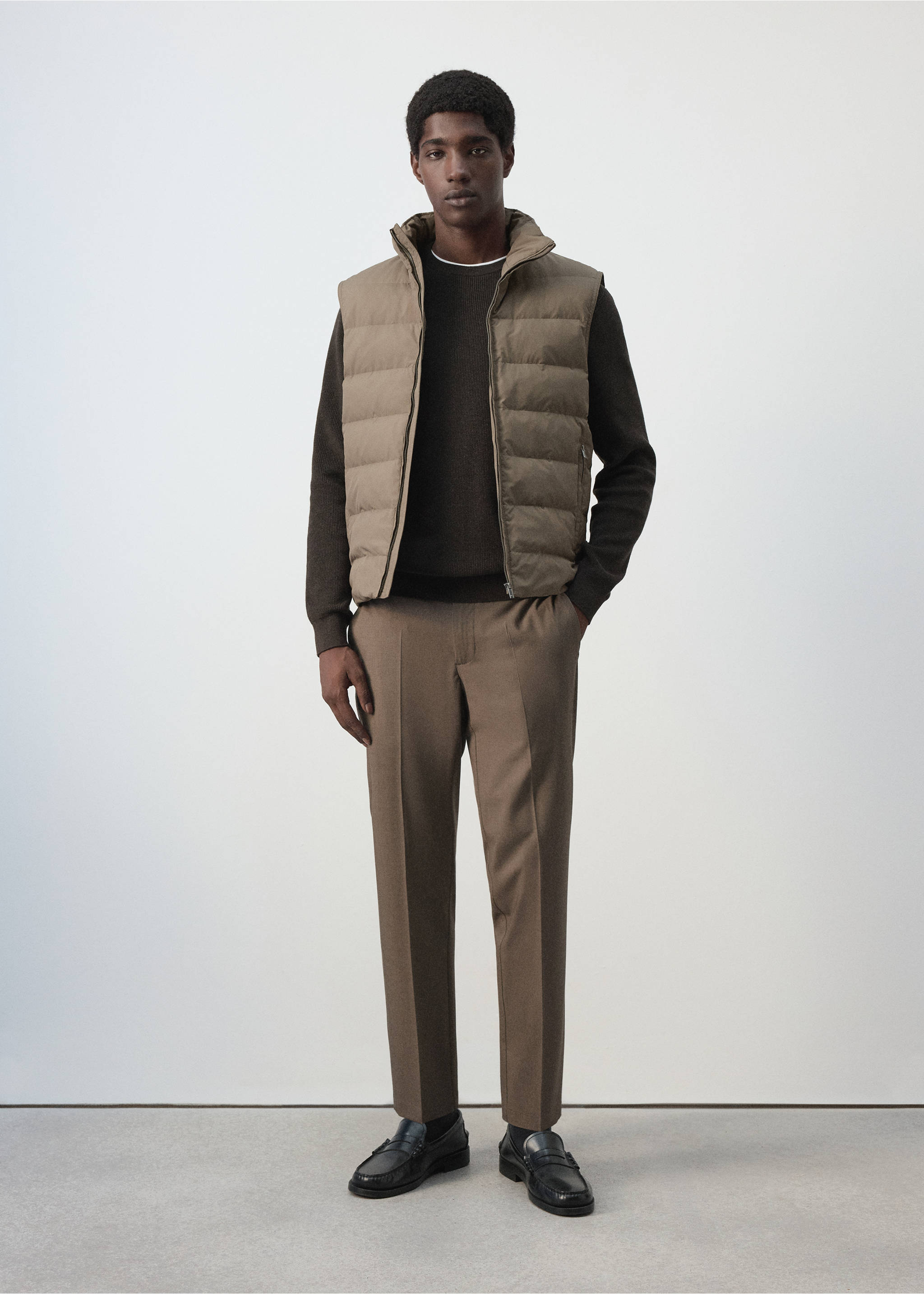 Water-repellent down quilted vest - General plane, Medium Brown. Ref: 37066321-00.