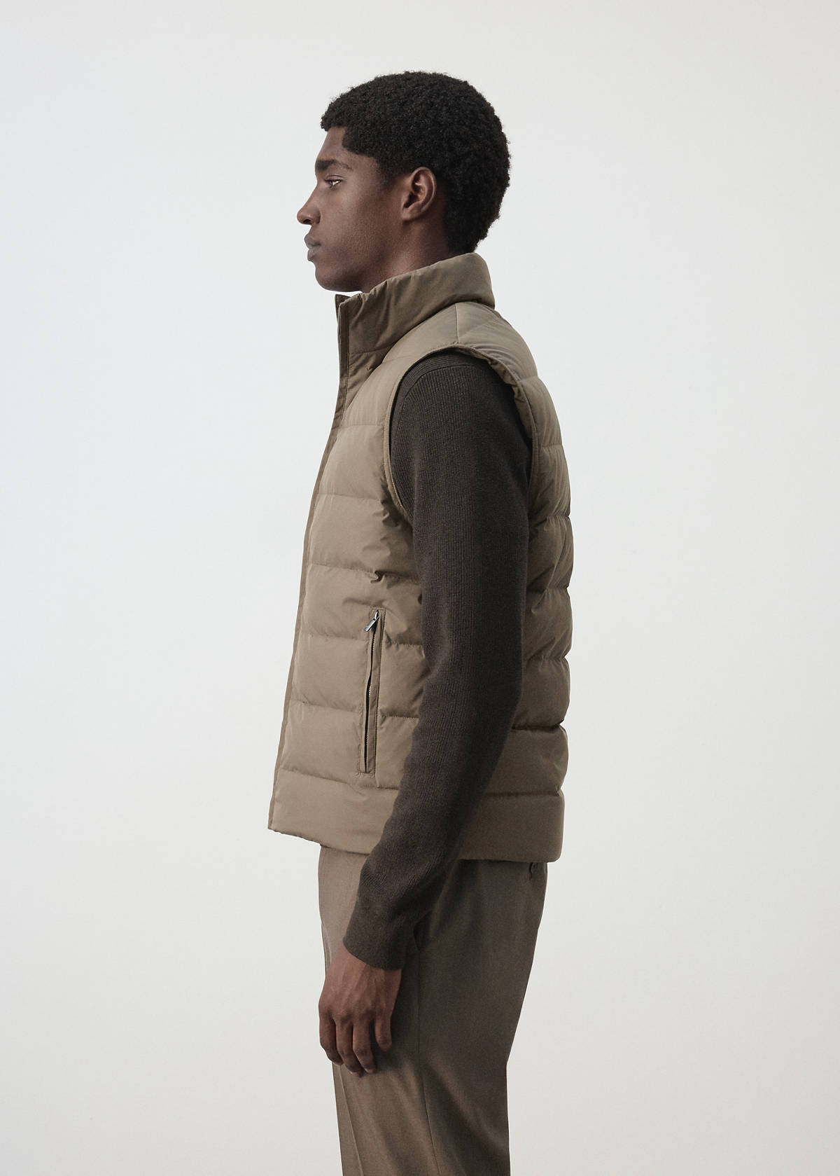 Water-repellent padded gilet, 80% down — Medium Brown