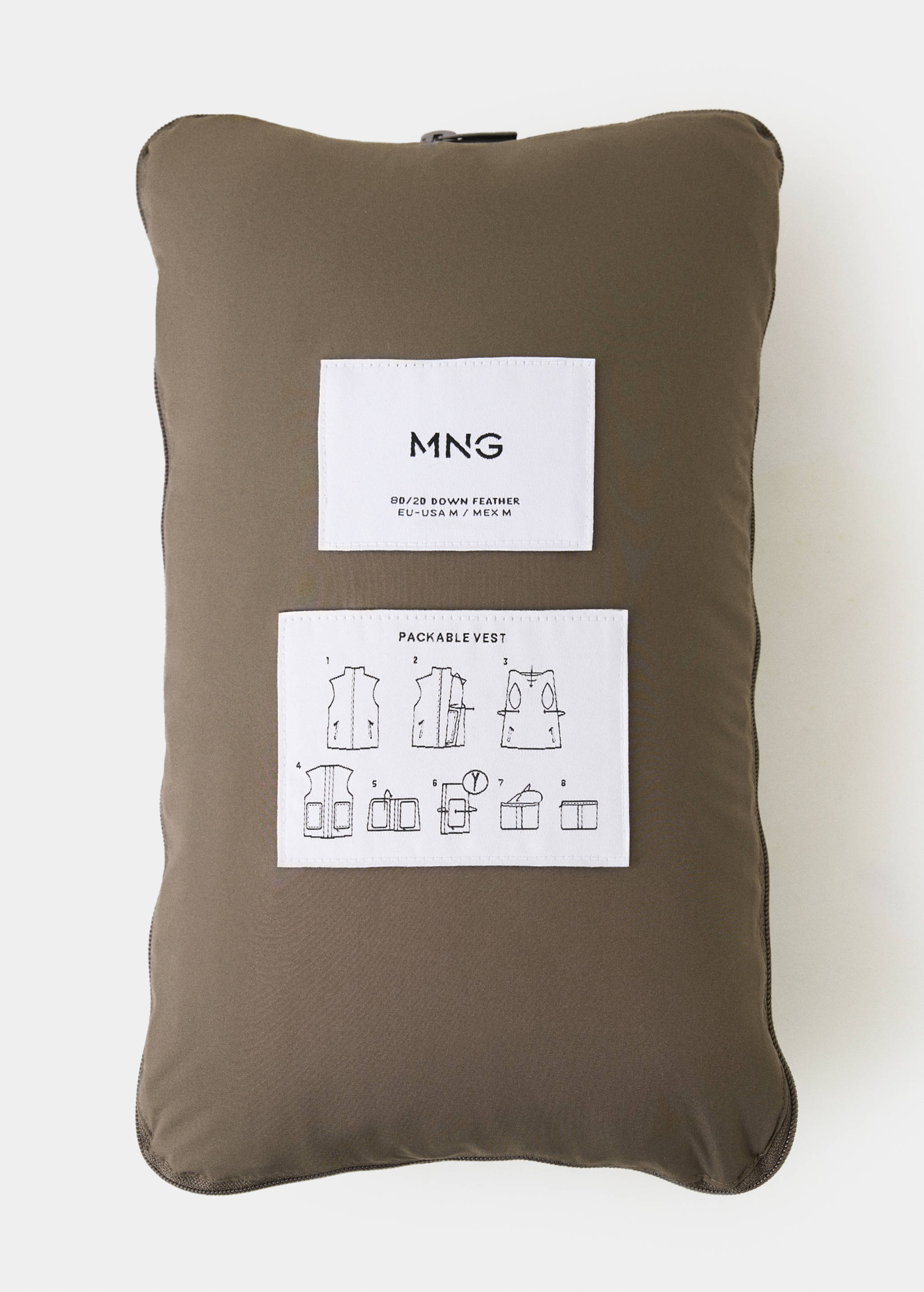 Water-repellent down quilted vest - Details of the article 0
