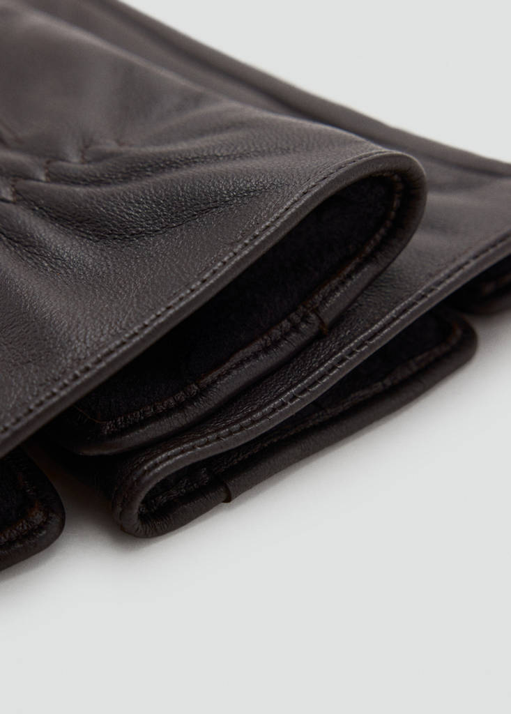Leather gloves — Brown