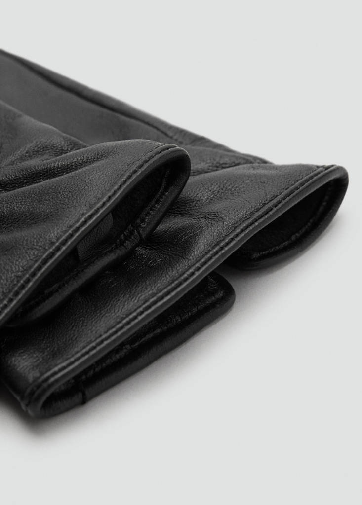 Leather gloves — Black