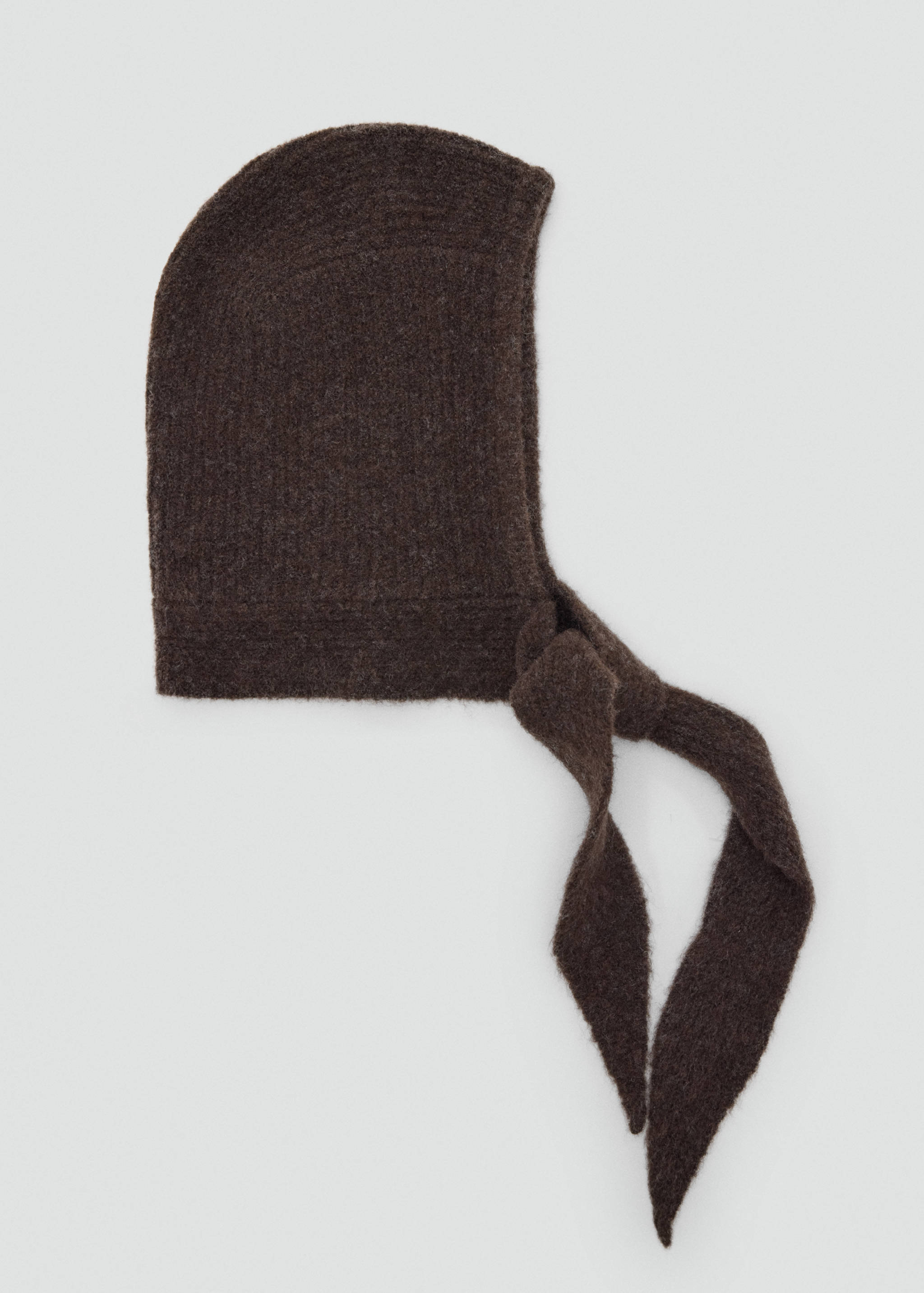 Plain knitted beanie - Article without model