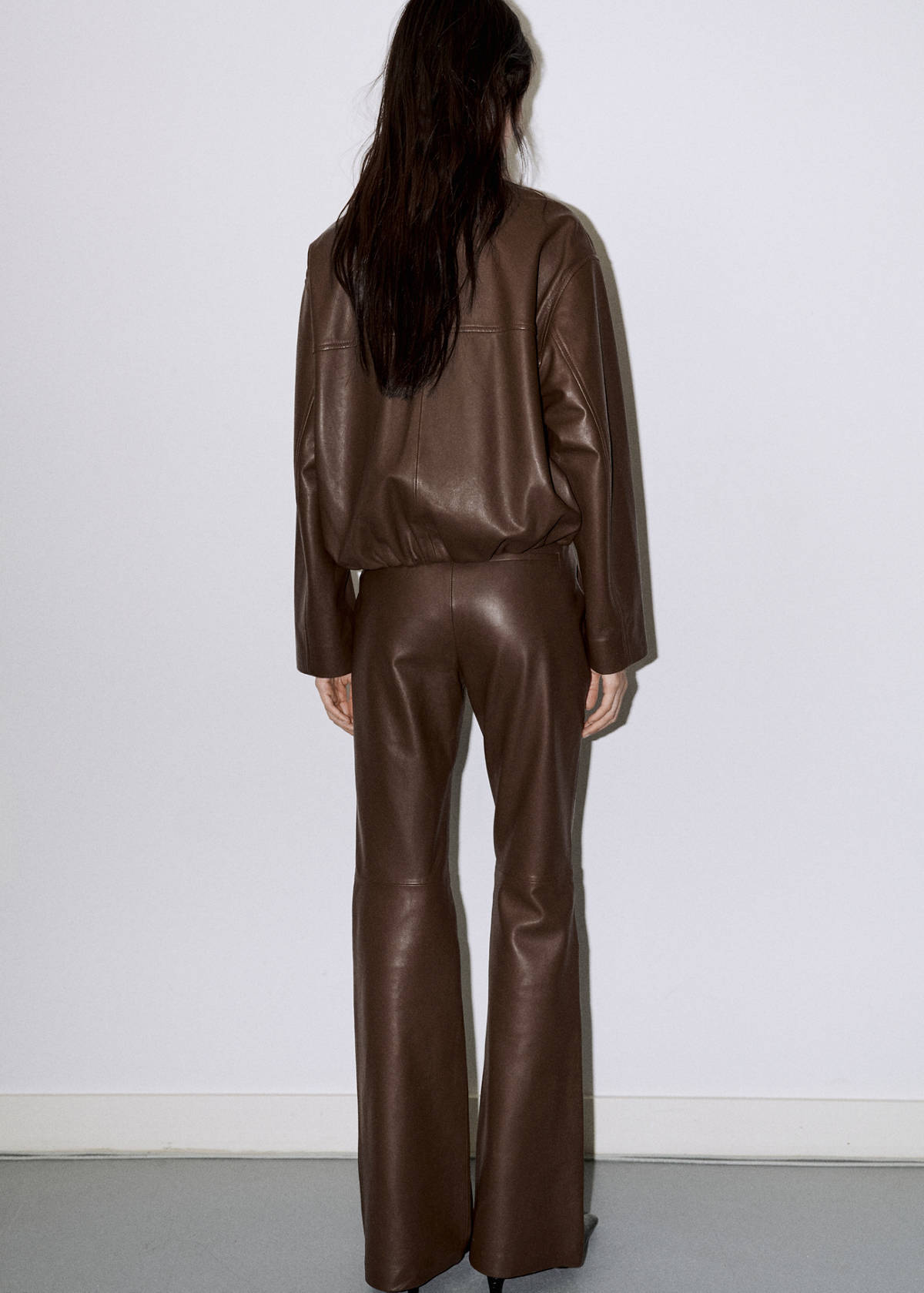 Flared leather trousers — Brown