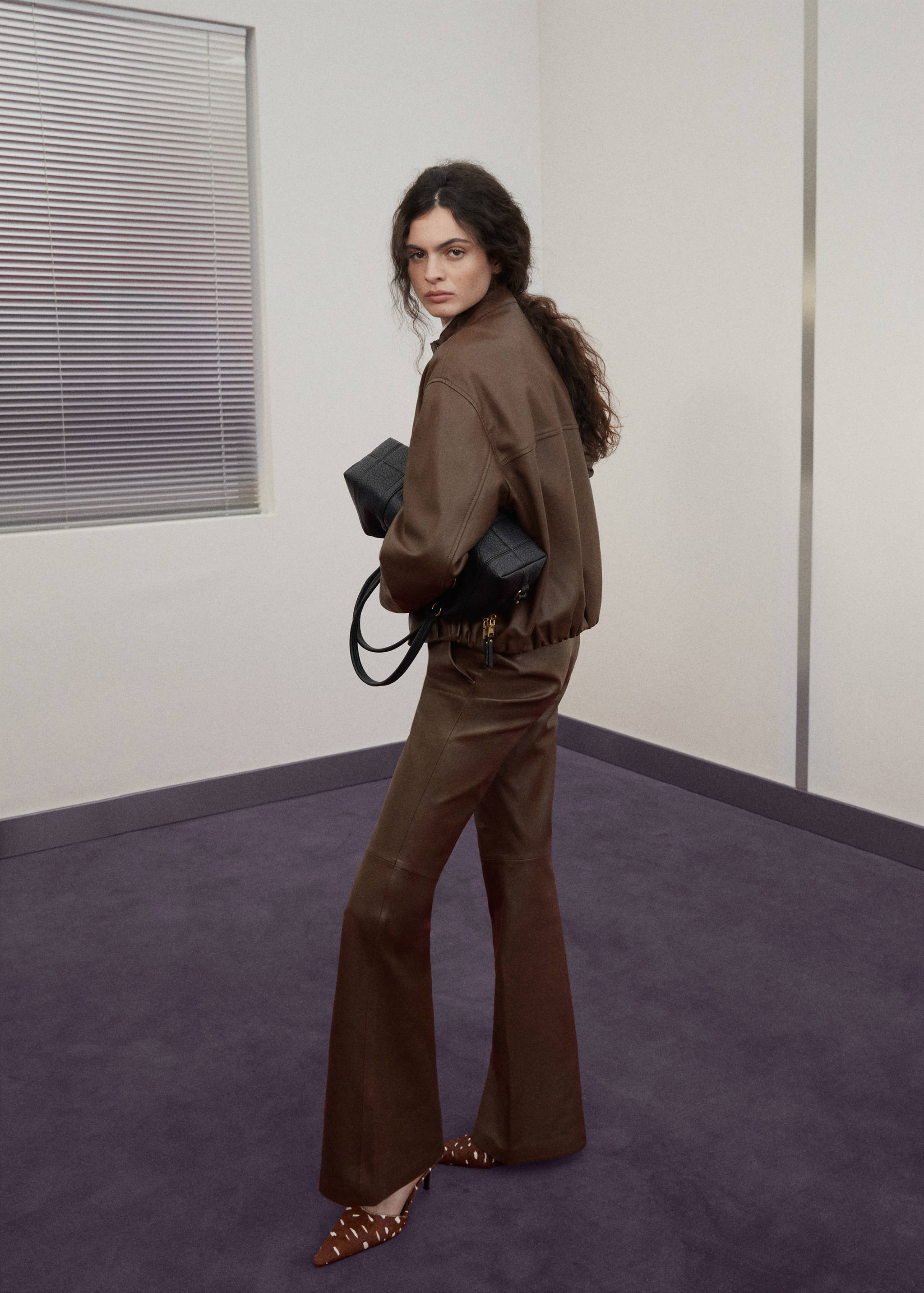 Pantalon flare cuir - Plan général