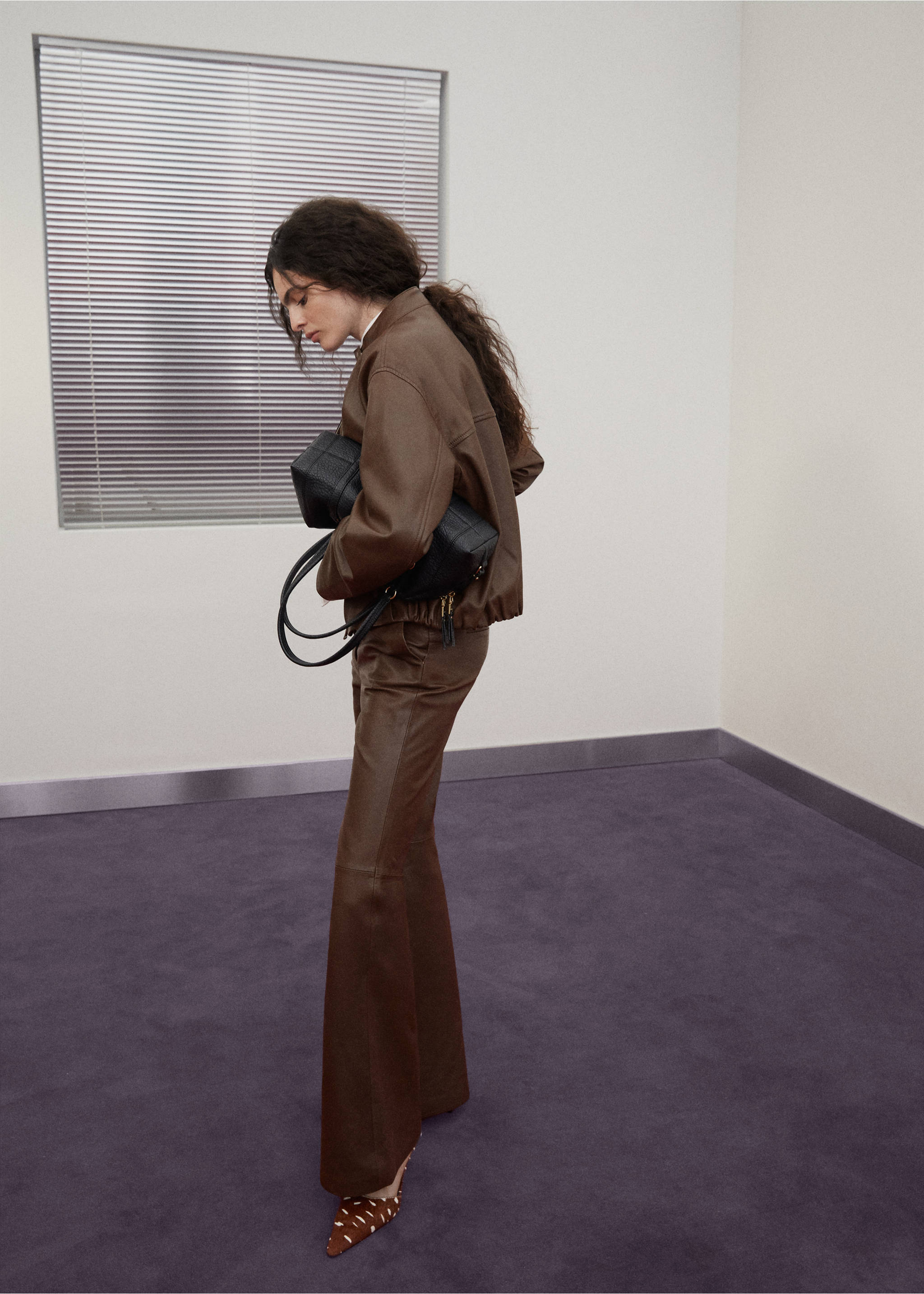 Pantalon flare cuir - Plan moyen, Marron. Ref: 37066348-02.