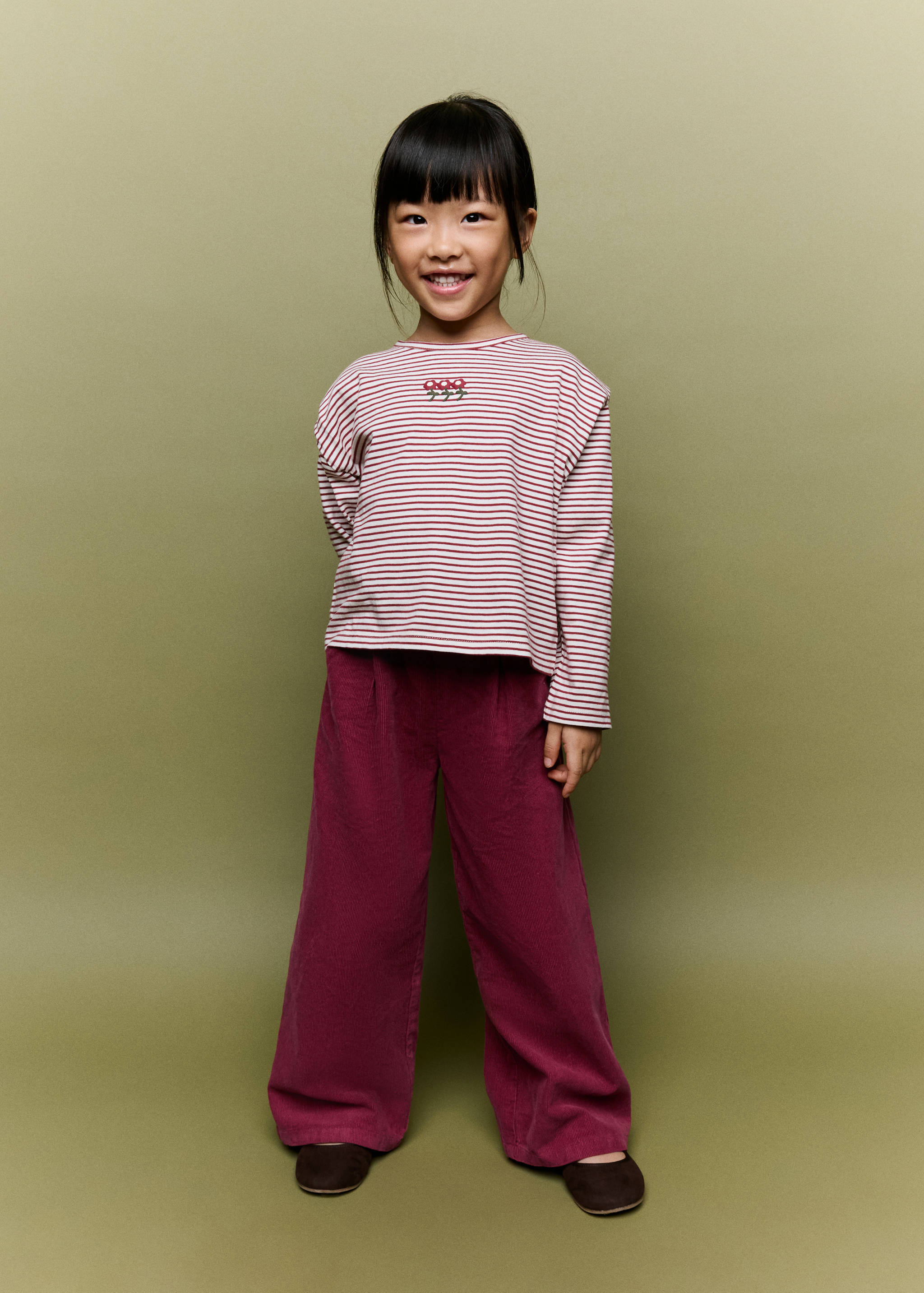 Pleated corduroy trousers - General plane