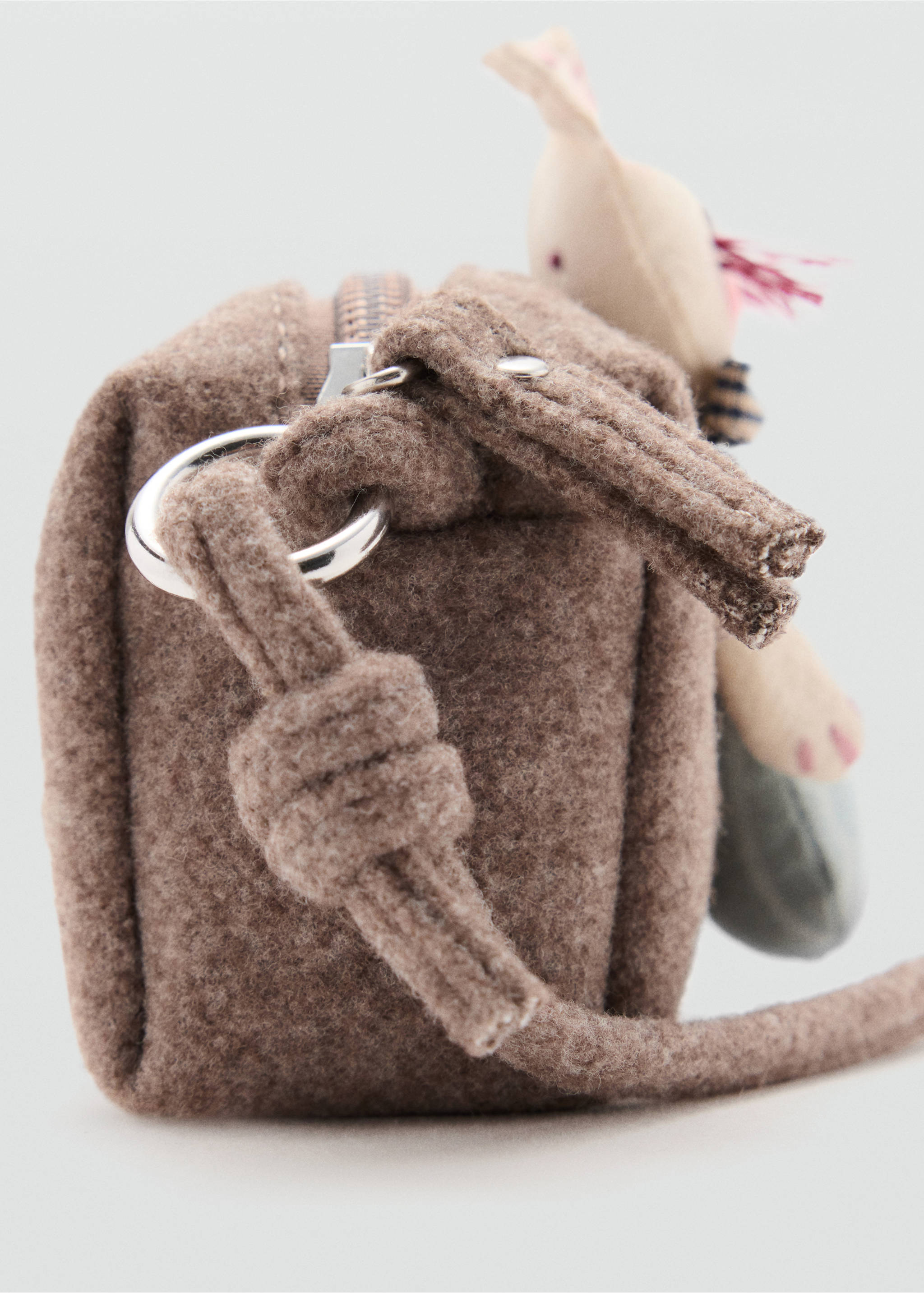 Bag catty - Details of the article 2, Medium Brown. Ref: 37066358-00.