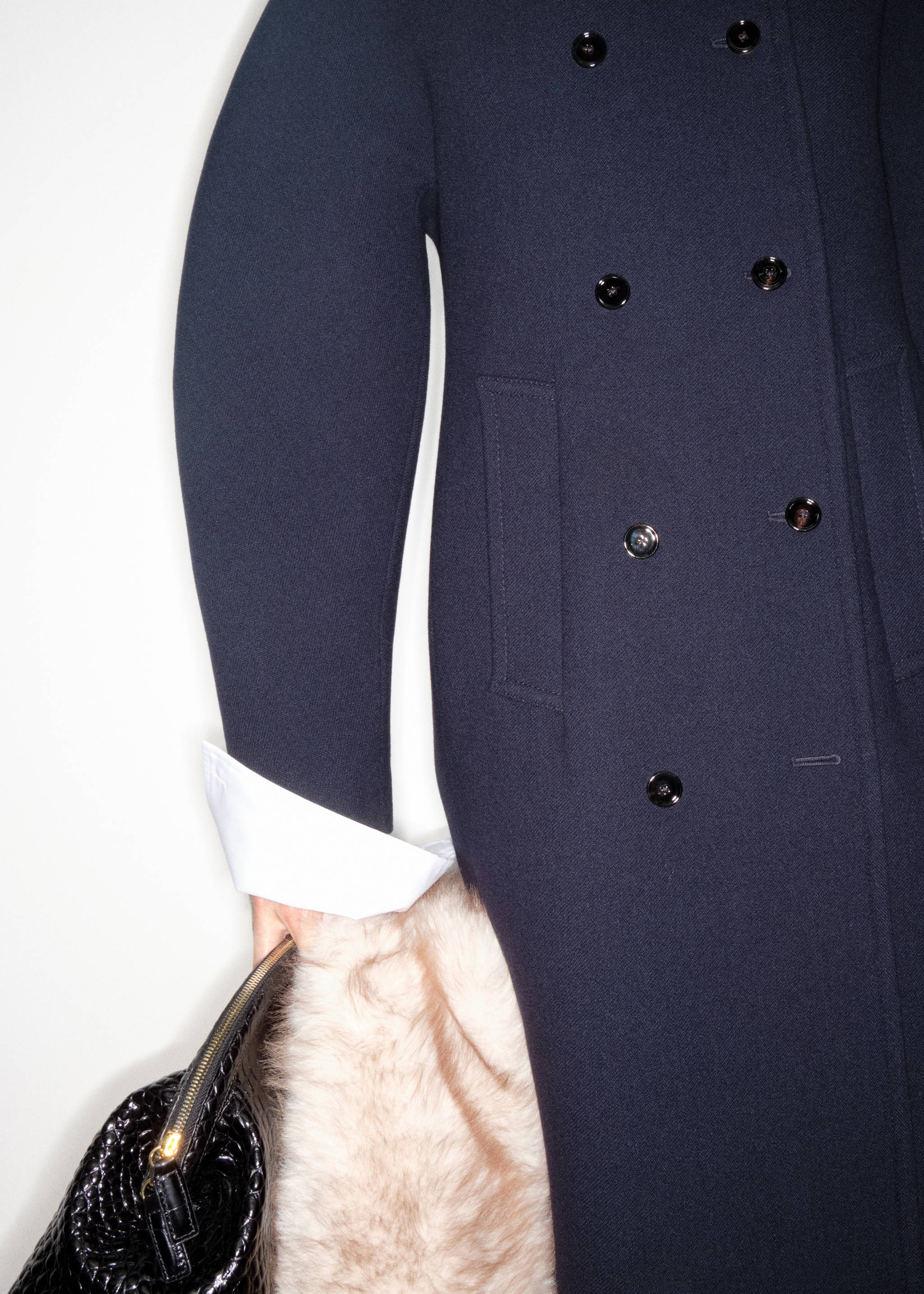 Double-breasted virgin wool coat - Medium plane, Dark Navy. Ref: 37066366-01.