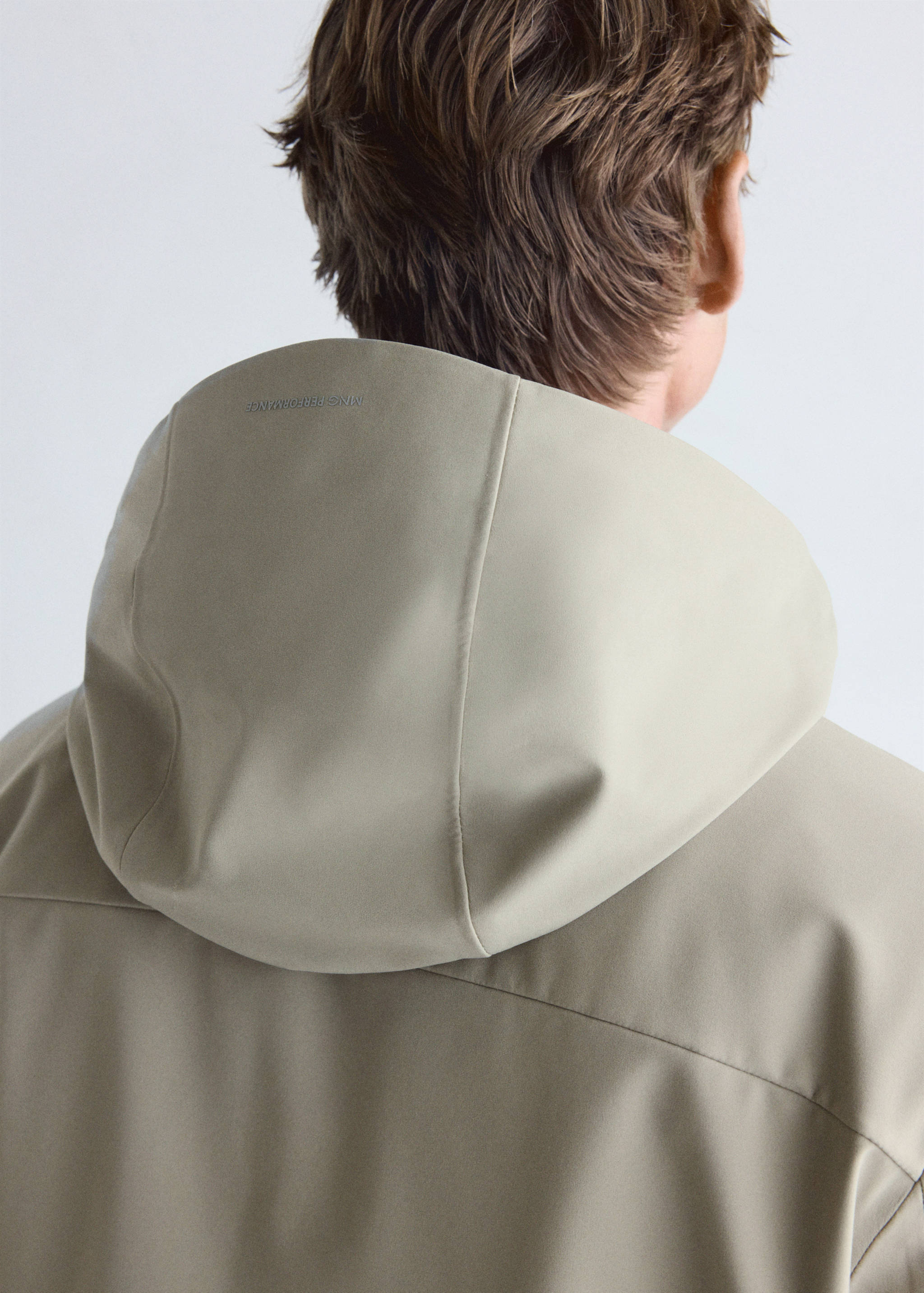 Jacket storm - Details of the article 3