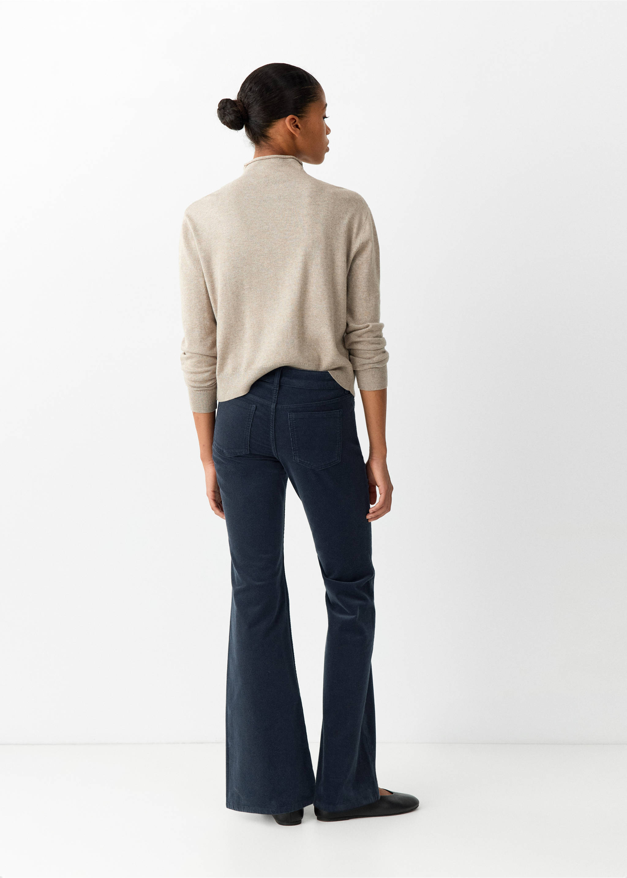 Dark blue denim trousers with a flared silhouette, back view., Navy. Ref: 37066724-00.