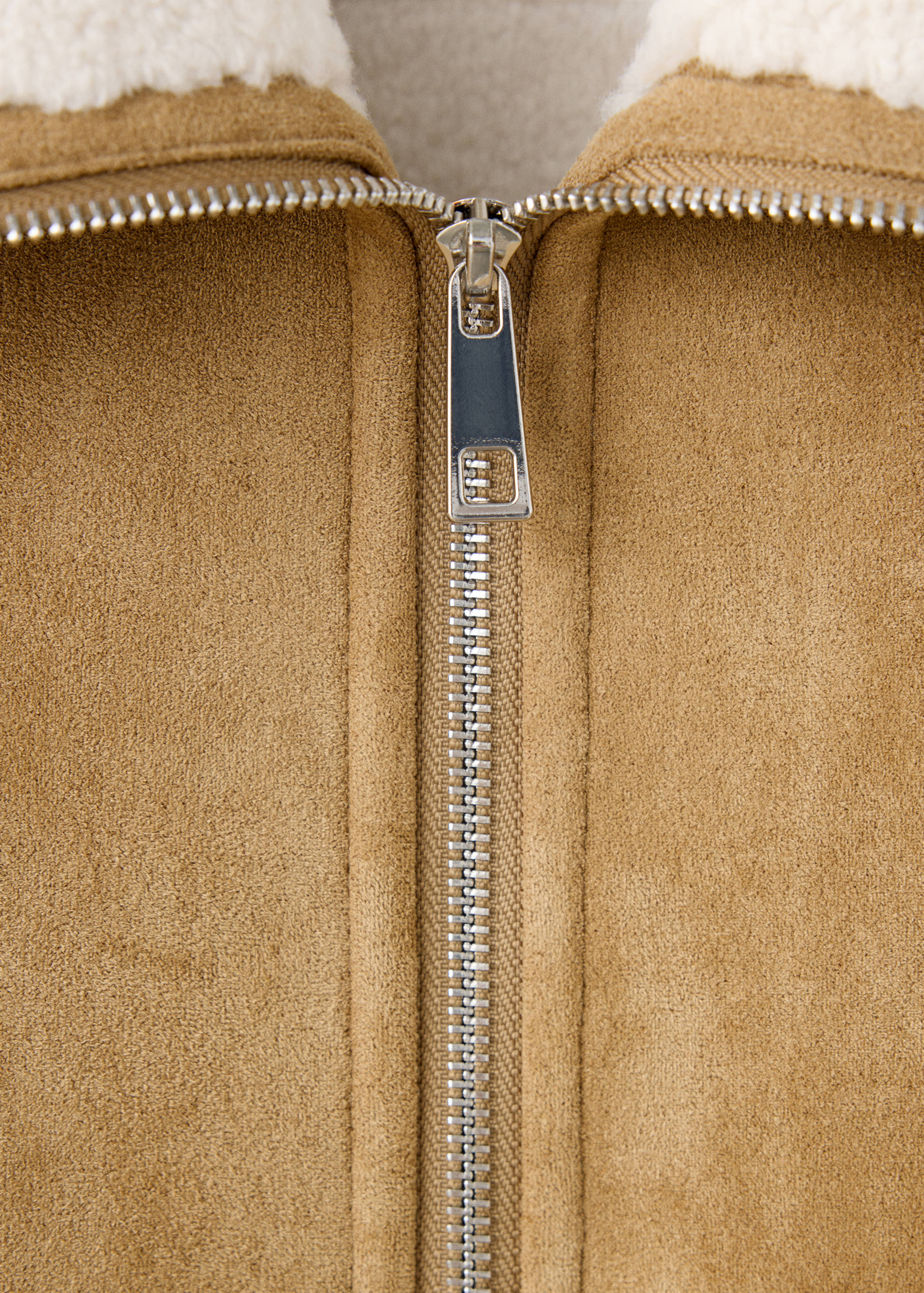 Suede effect sheepskin coat - Details of the article 8