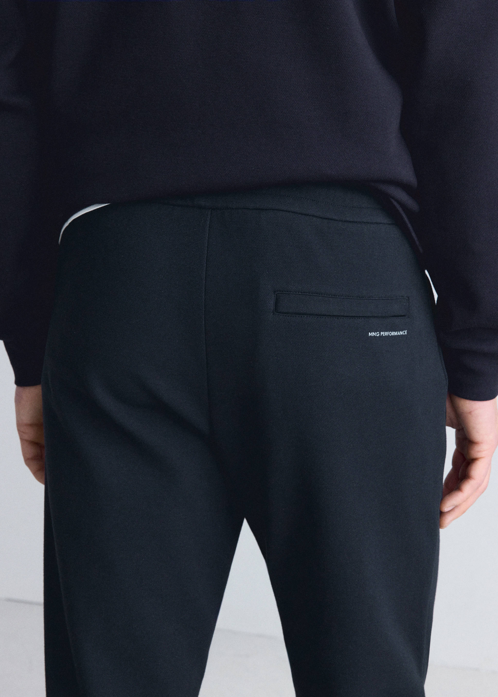Thermolite® elasticated-waist joggers - Details of the article 3
