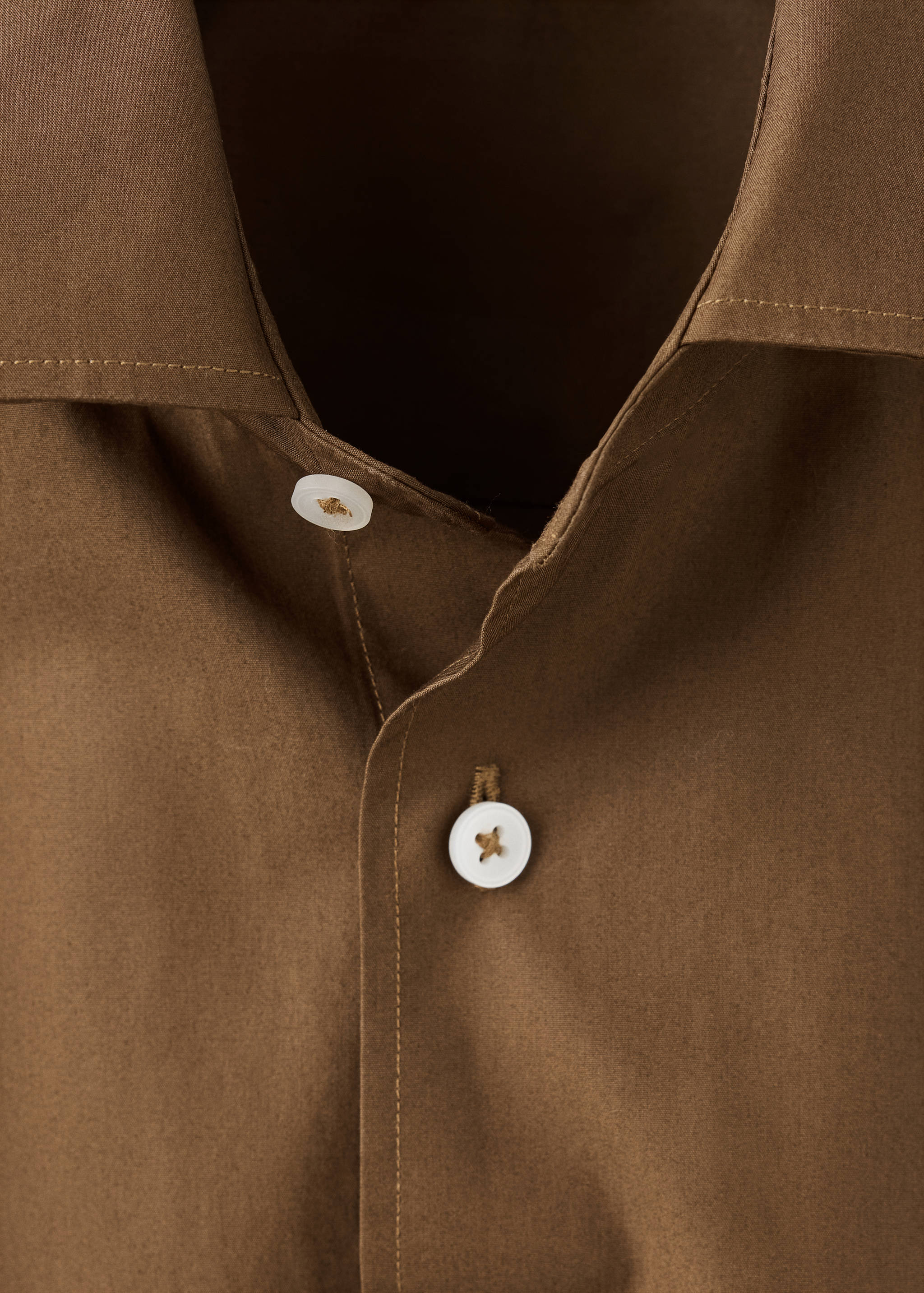 Shirt play - Details of the article 8