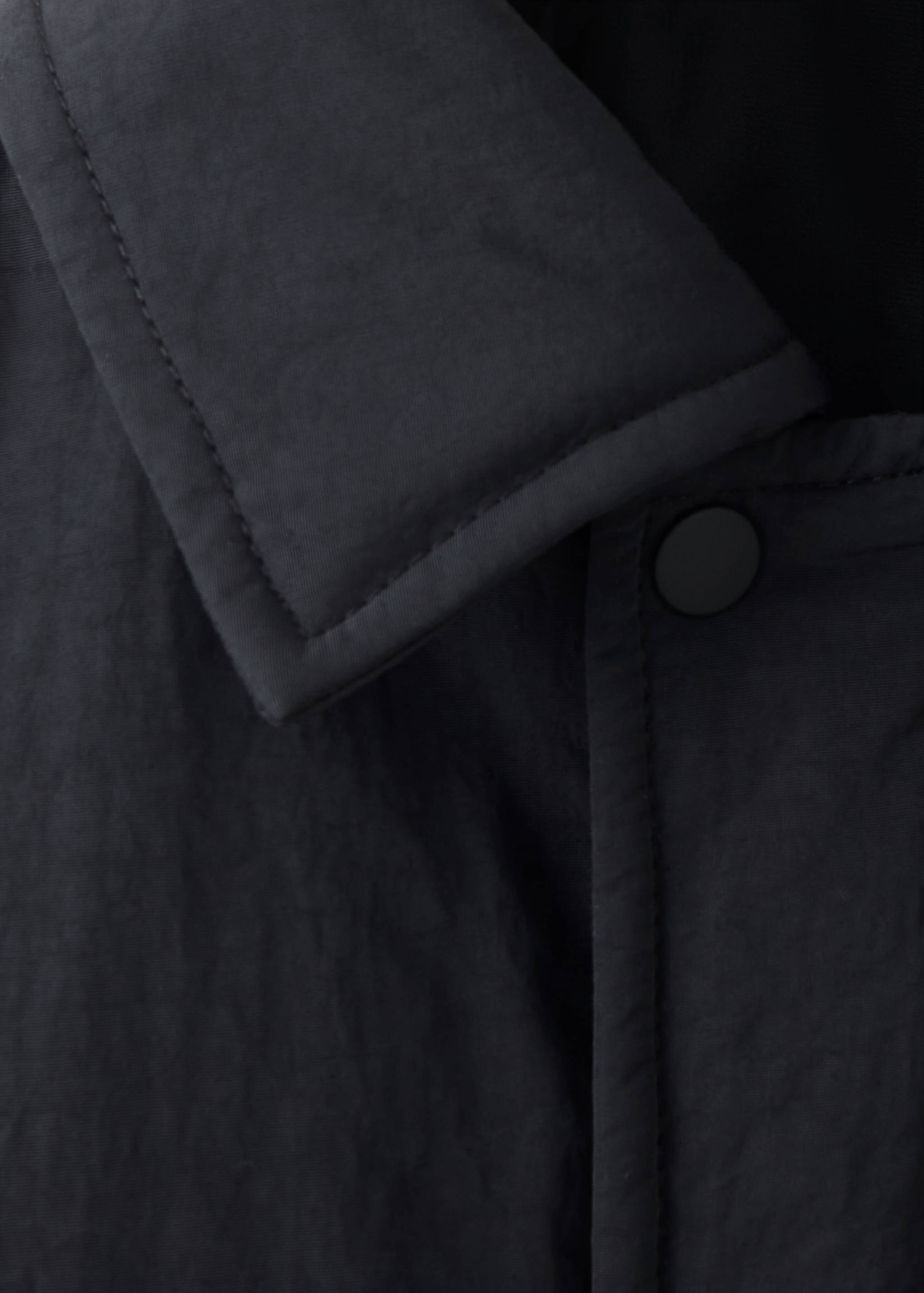 Abric embuatat - Detall de l'article 8