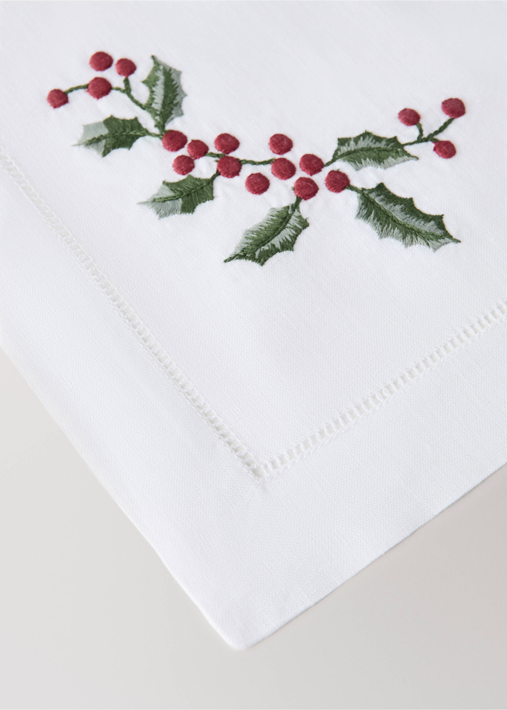 Bordstablett i linne med broderat julmotiv - Detaljer om artikeln 2, Benvit. Ref: 37066731-00.