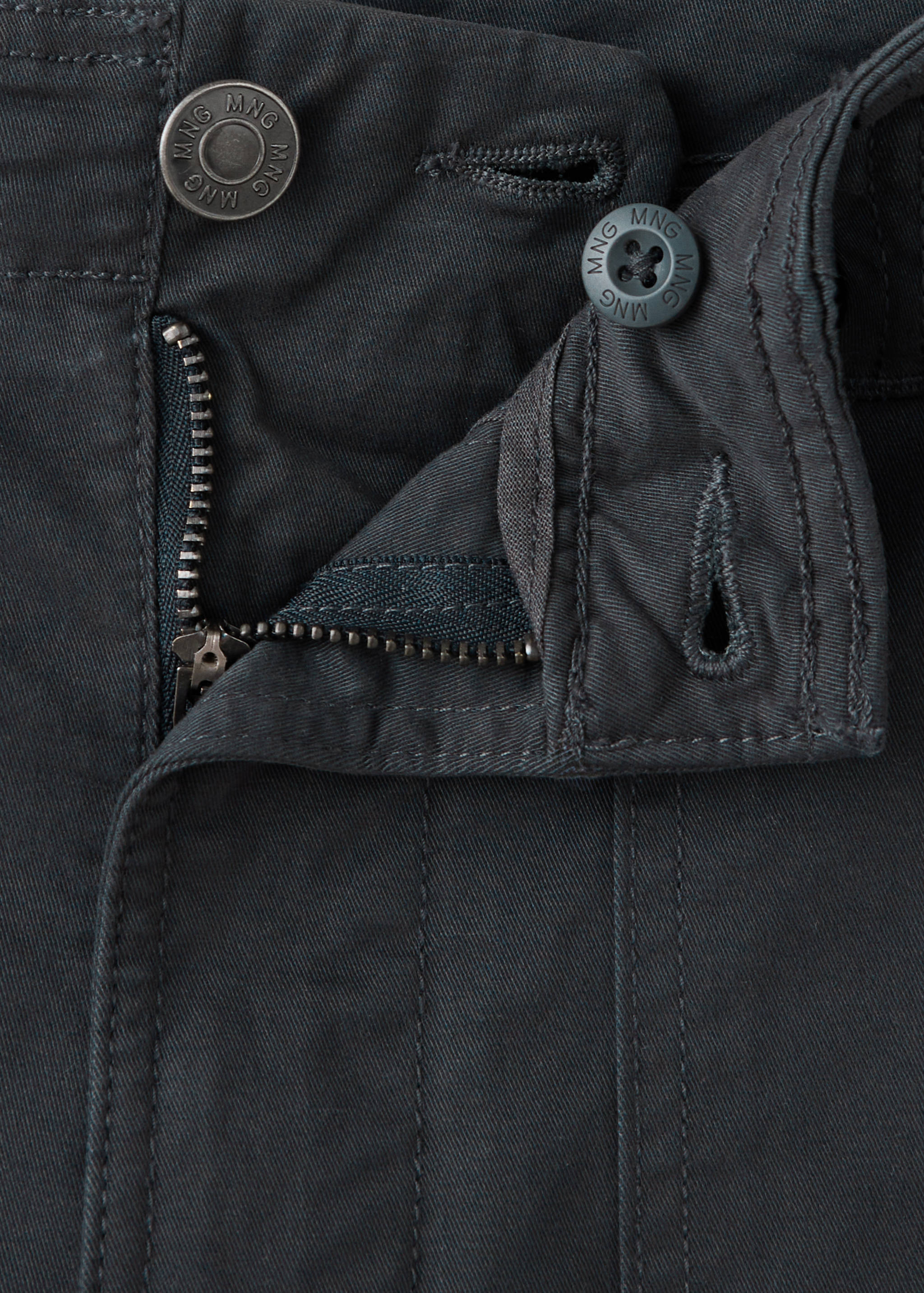 Pockets straight trousers - Details of the article 8
