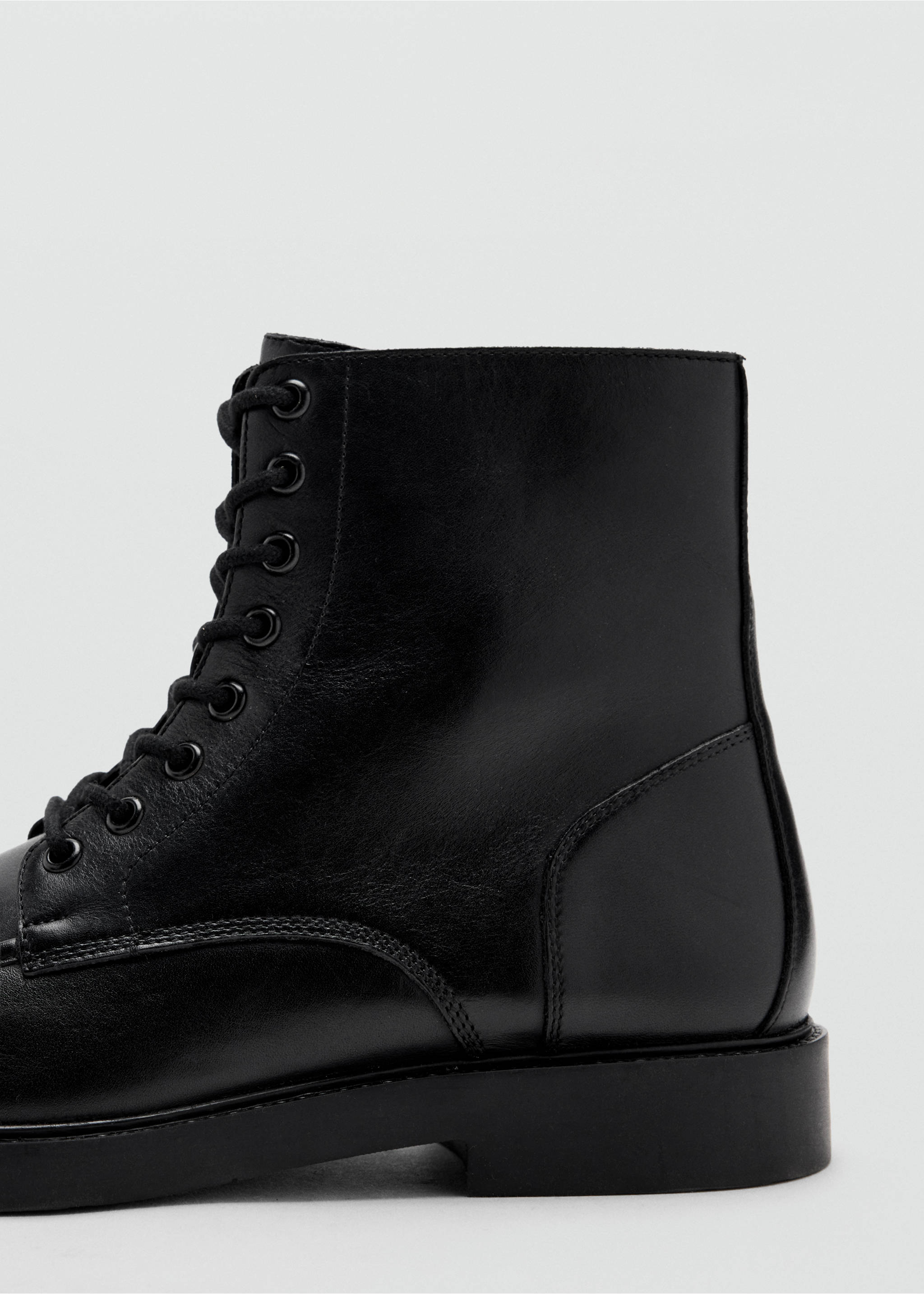 Lace-up leather ankle boots - Details of the article 1, Black. Ref: 37066746-00.