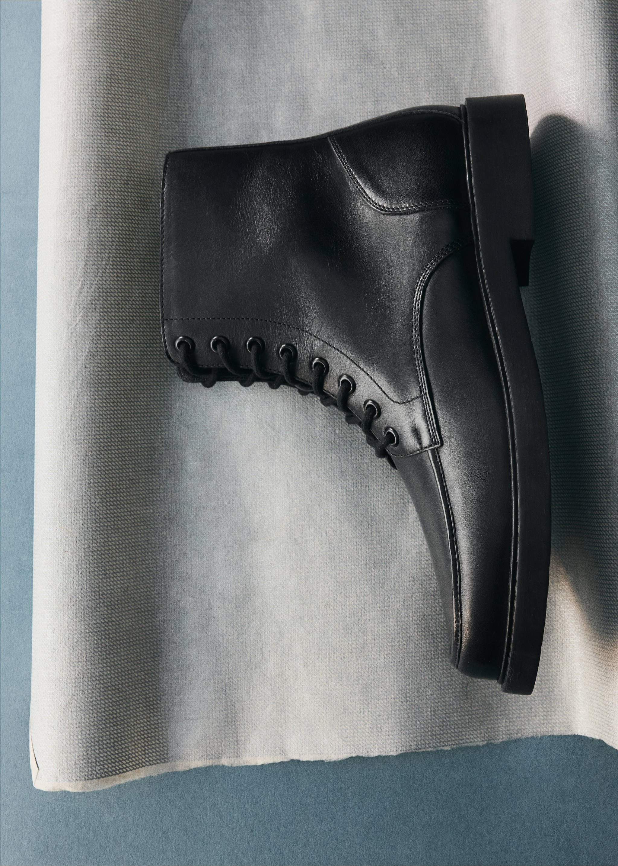 Lace-up leather ankle boots - Details of the article 5, Black. Ref: 37066746-00.
