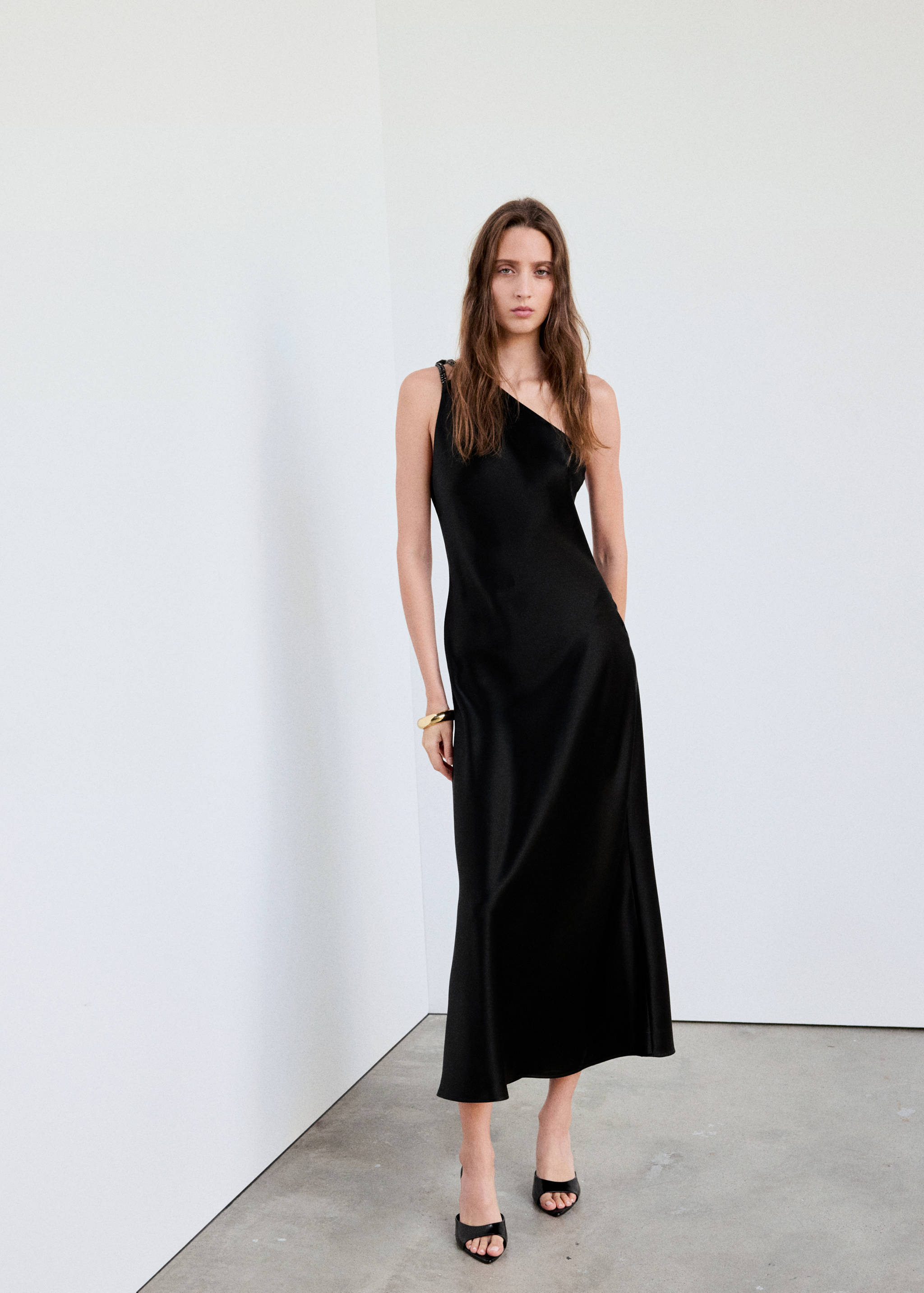 Satin dress with beaded straps - General plane