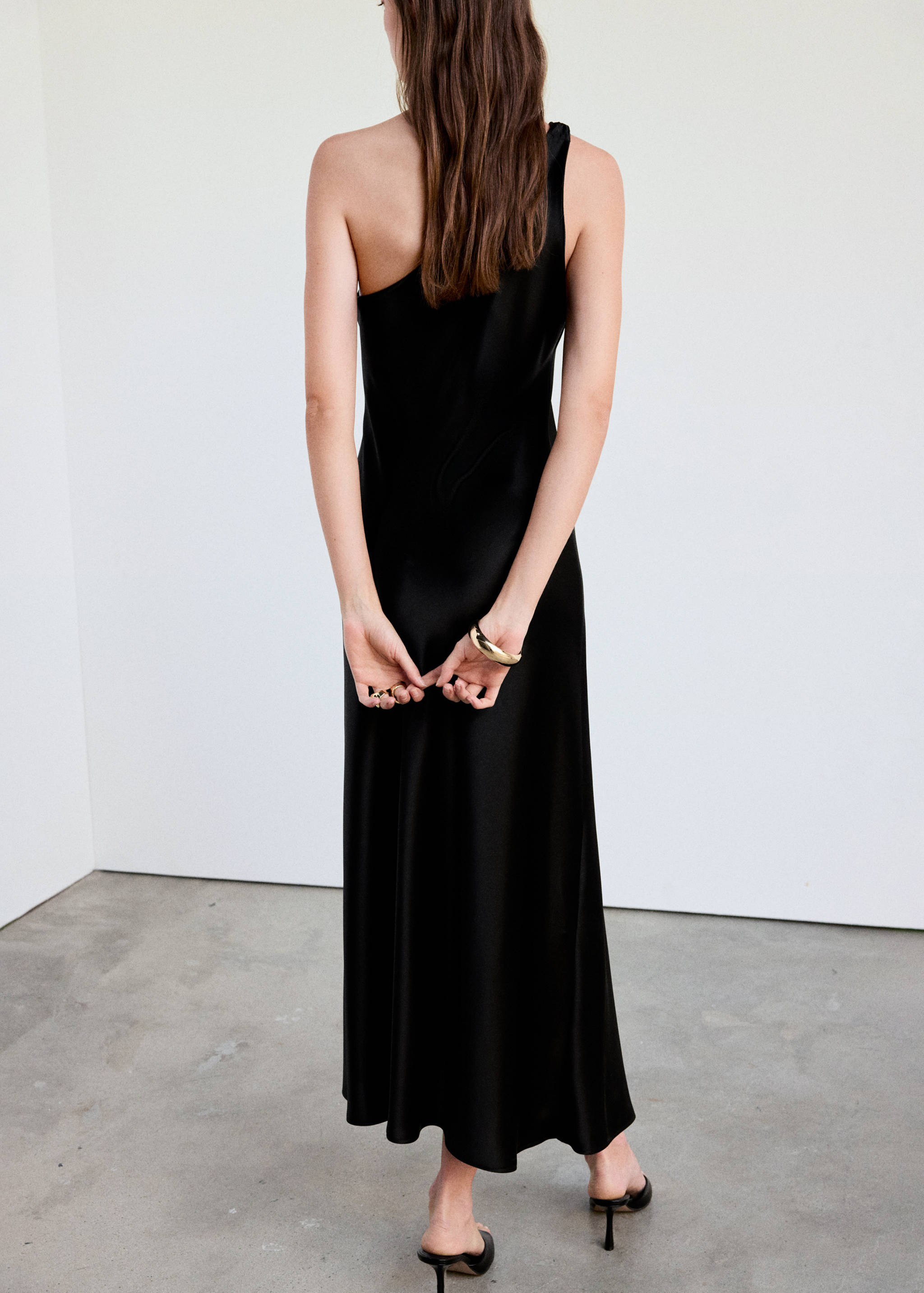 Satin dress with beaded straps - Reverse of the article