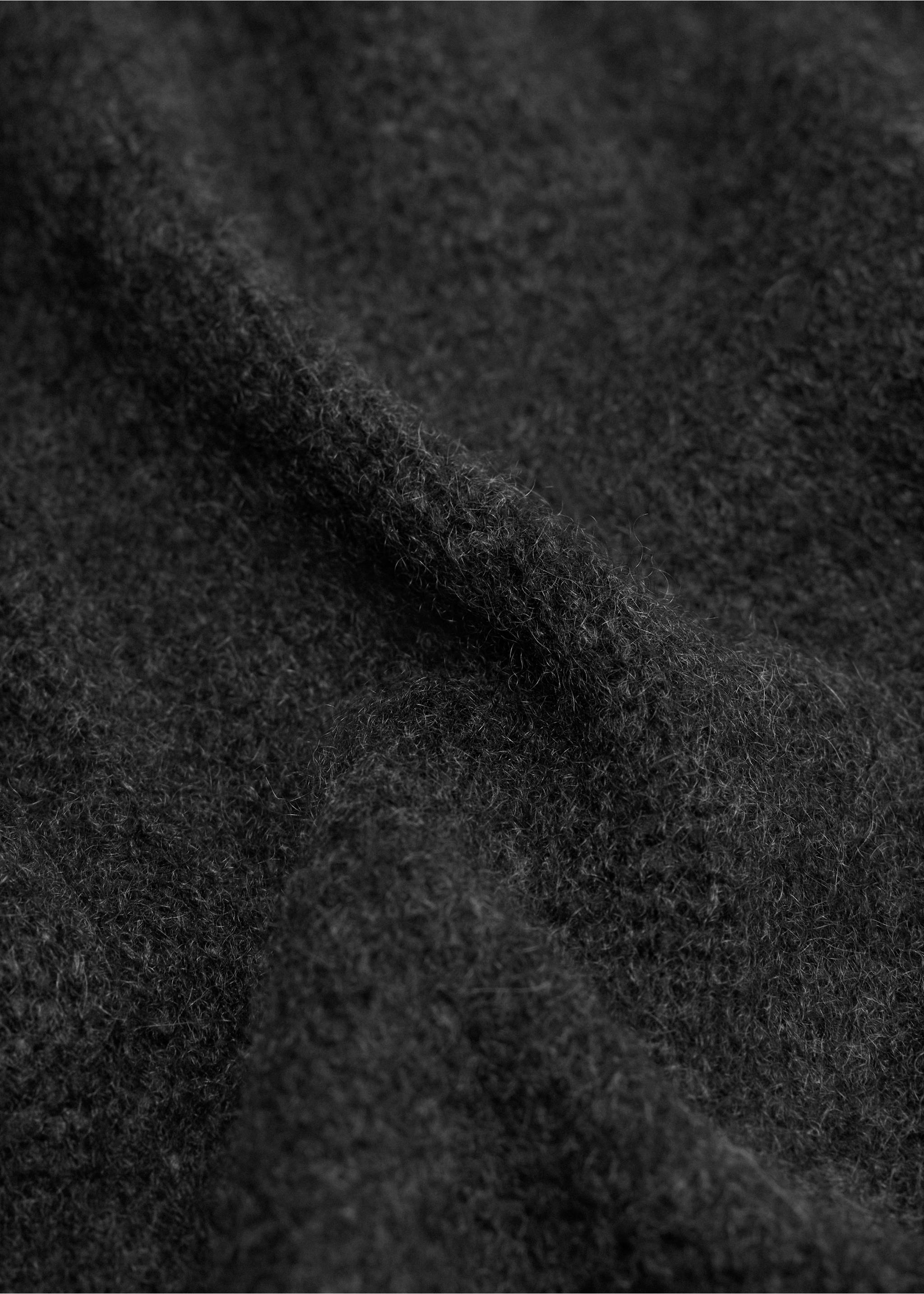 Écharpe perla - Détail de l'article 1, Gris anthracite. Ref: 37067115-00.