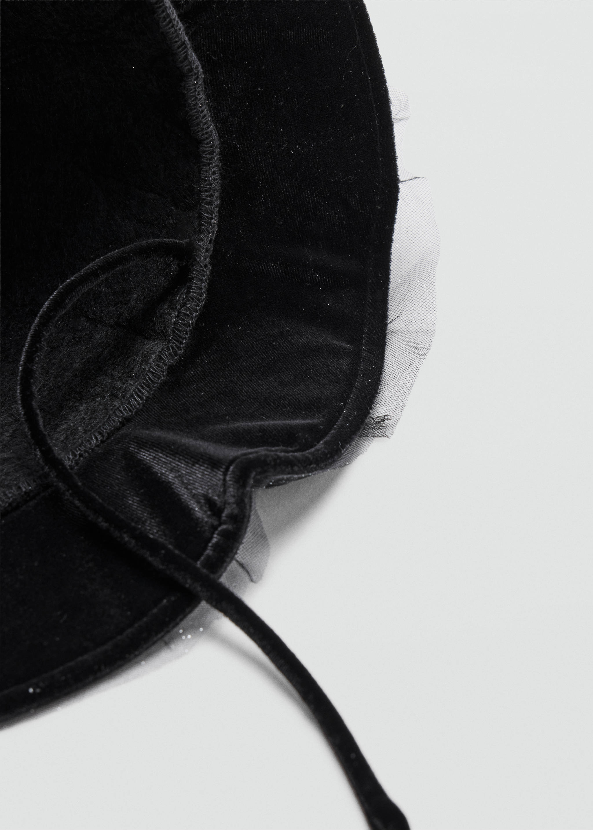 Witch hat with tulle stars - Details of the article 2, Black. Ref: 37067120-00.