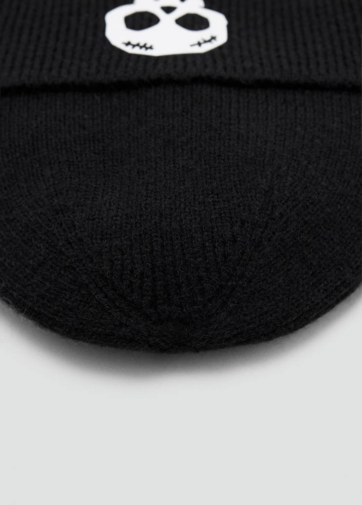 Ribbed beanie with raised detail - thumbnail 3