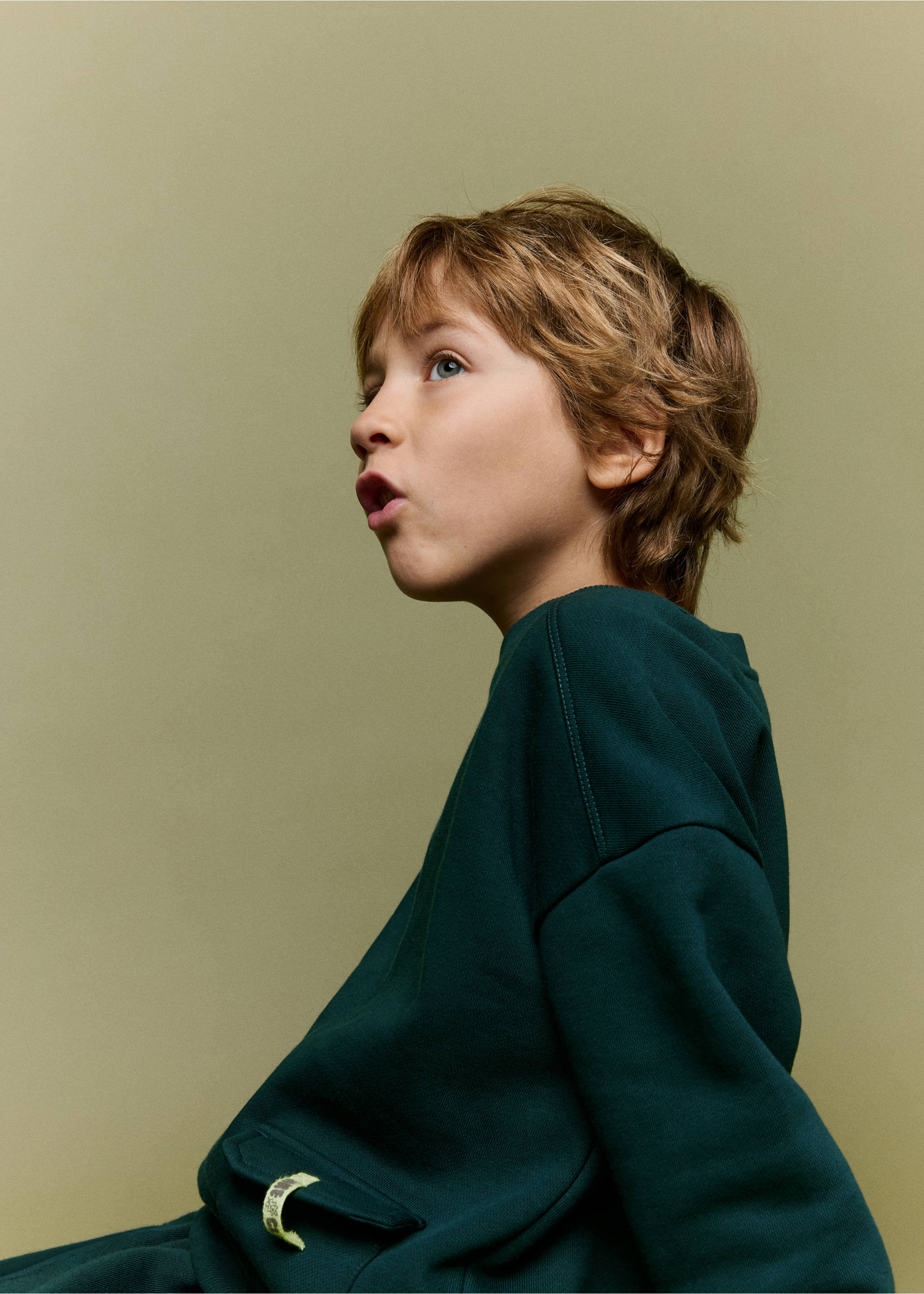 Pocket cotton sweatshirt - Details of the article 4, Dark Green. Ref: 37067129-00.
