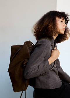 Suede drawstring bag — Chocolate 7