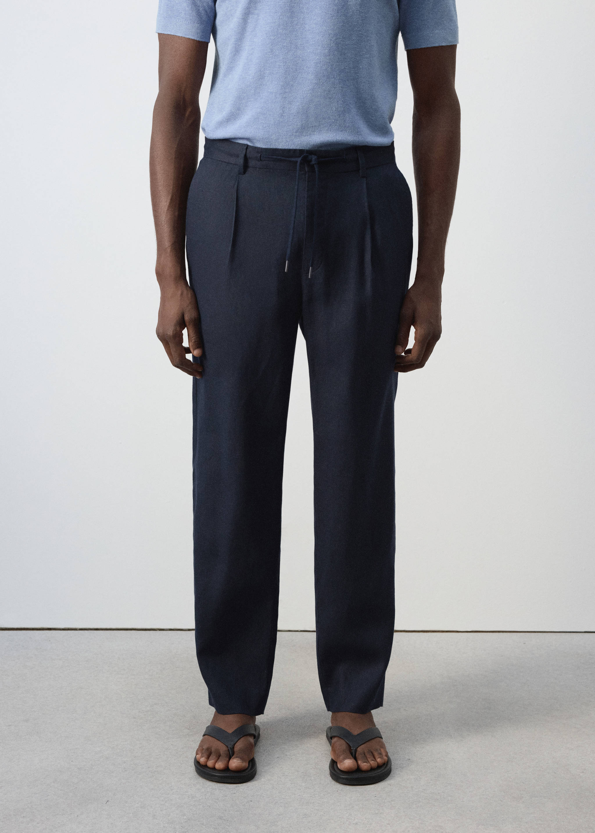 Pantalon 100 % lin, coupe relaxed fit, cordon de serrage - Plan moyen