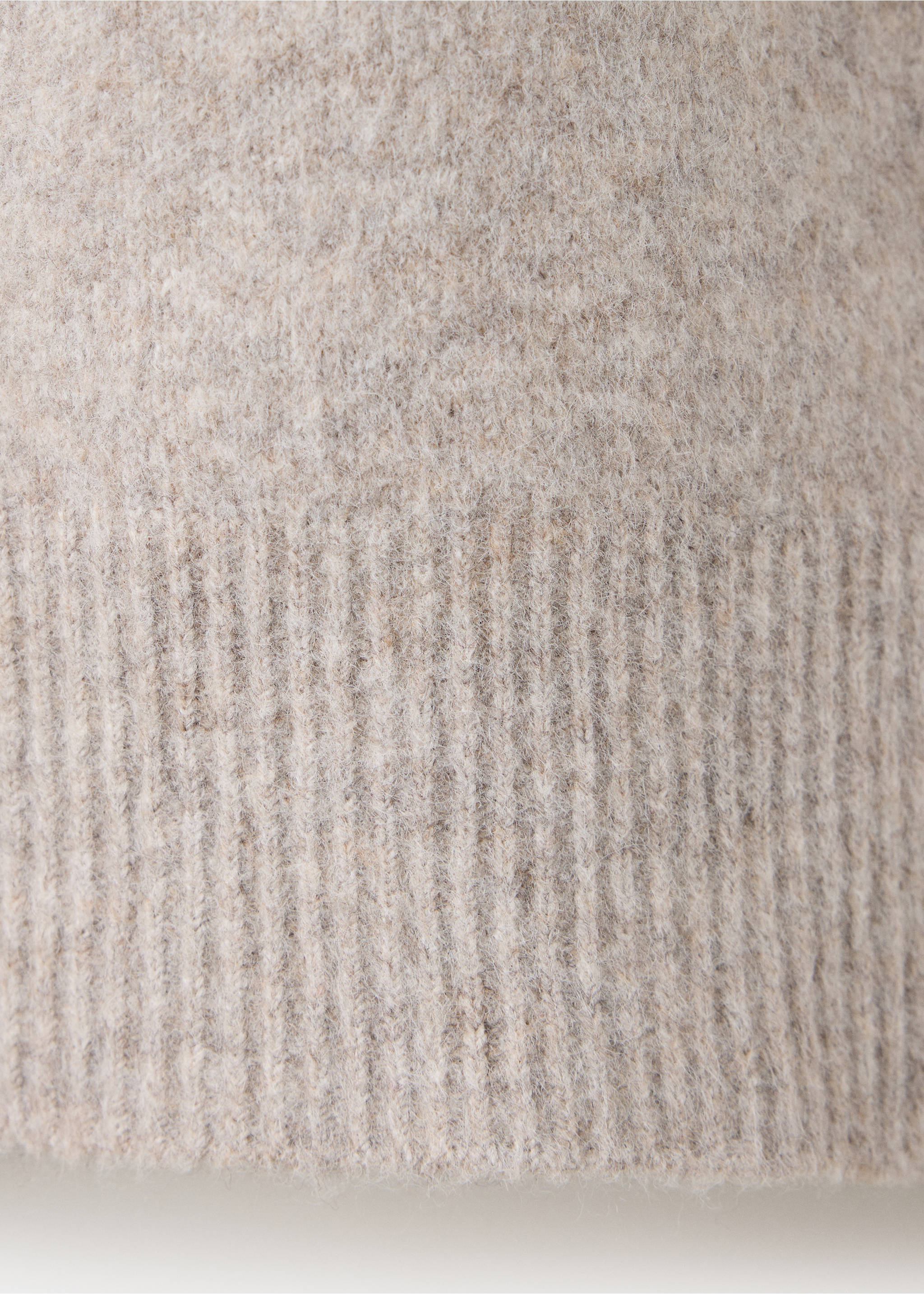 Close-up of the textured beige knit fabric and ribbed hem of a dress., Light/Pastel Grey. Ref: 37067774-00.
