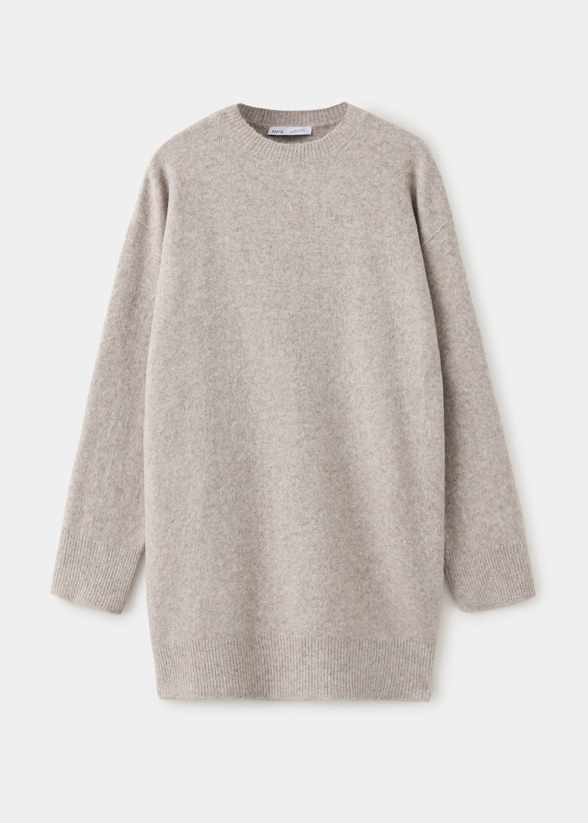 Beige knitted dress with a crew neck and long sleeves.