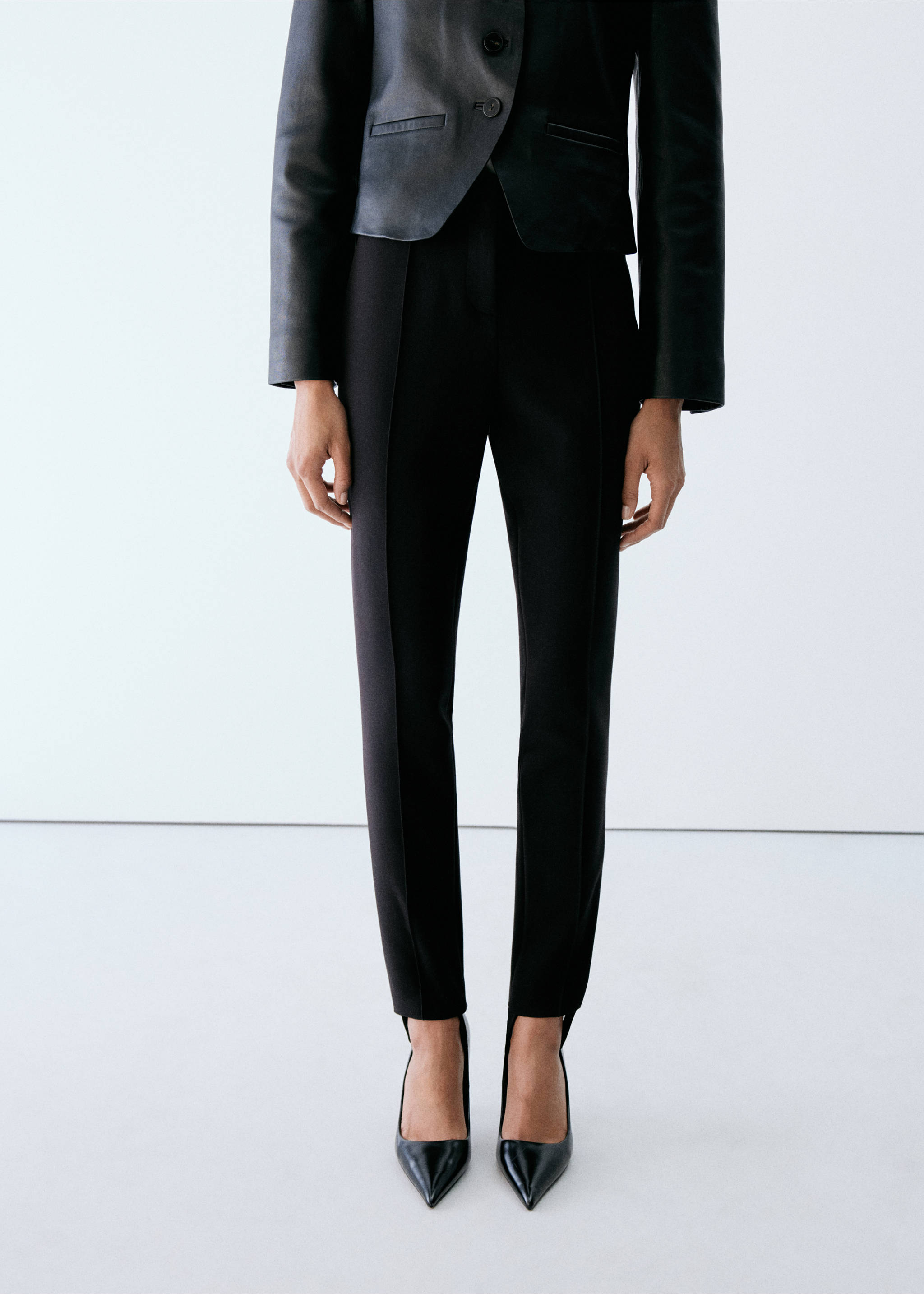Tailored stirrup trousers - Medium plane, Black. Ref: 37067775-00.