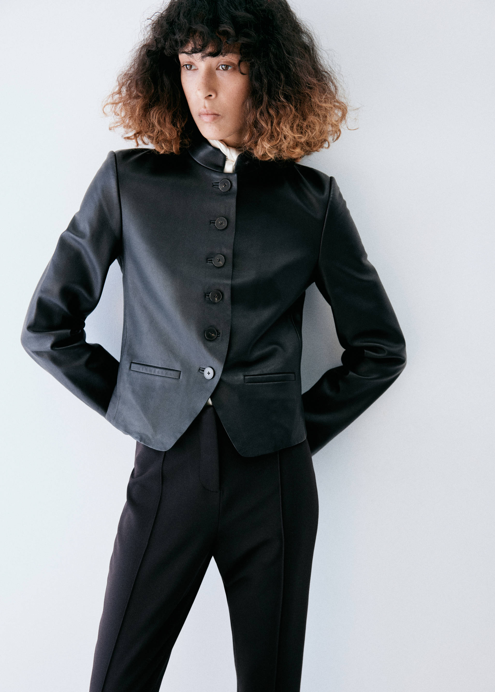Tailored stirrup trousers - Details of the article 1