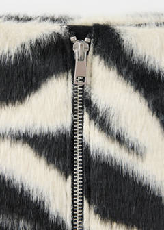 Zebra-print faux fur skirt — Black 7